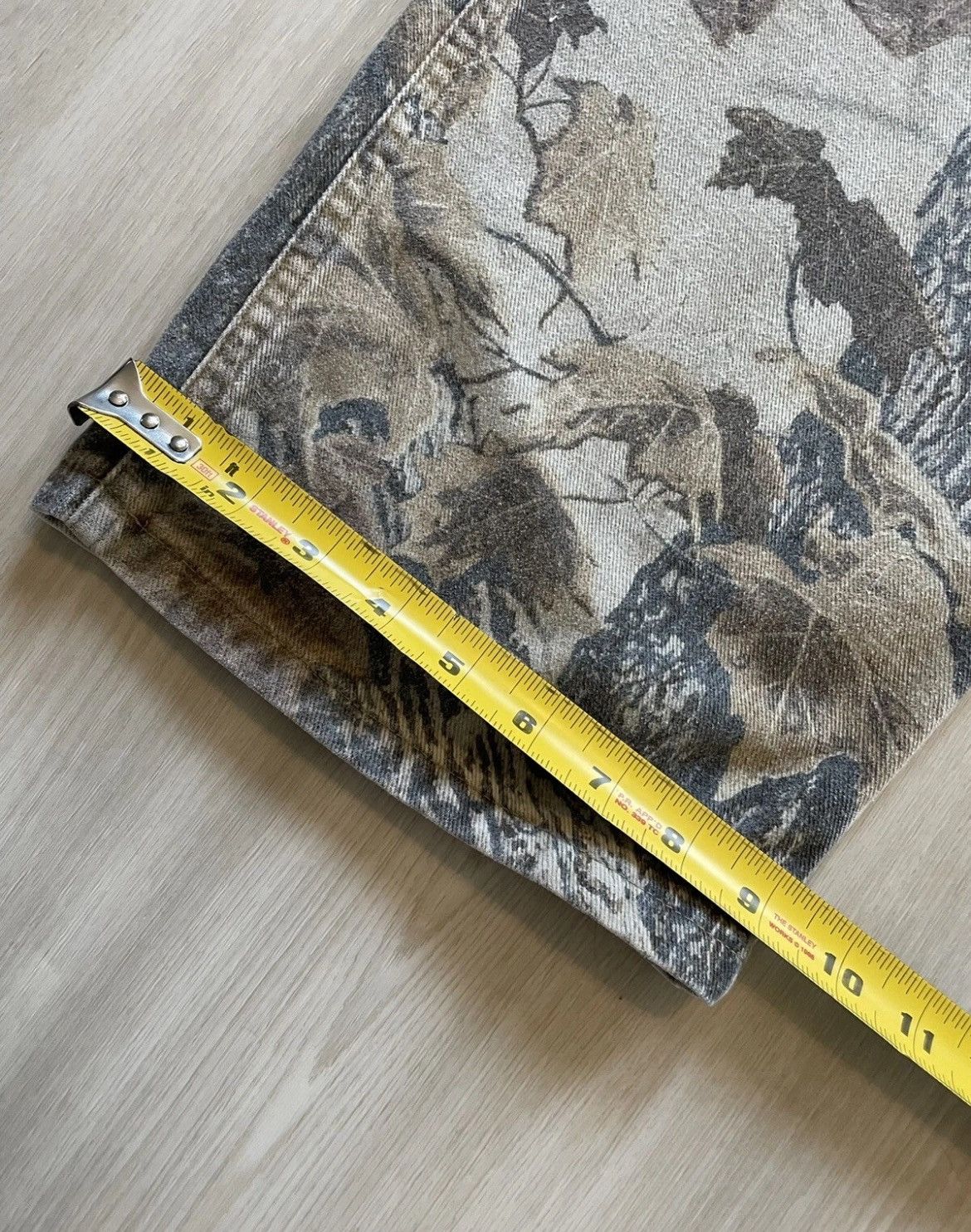 Vintage Vintage Cabelas Realtree Tree Bark Brown Camo jean Tagged 44 Size US 41 - 7 Thumbnail