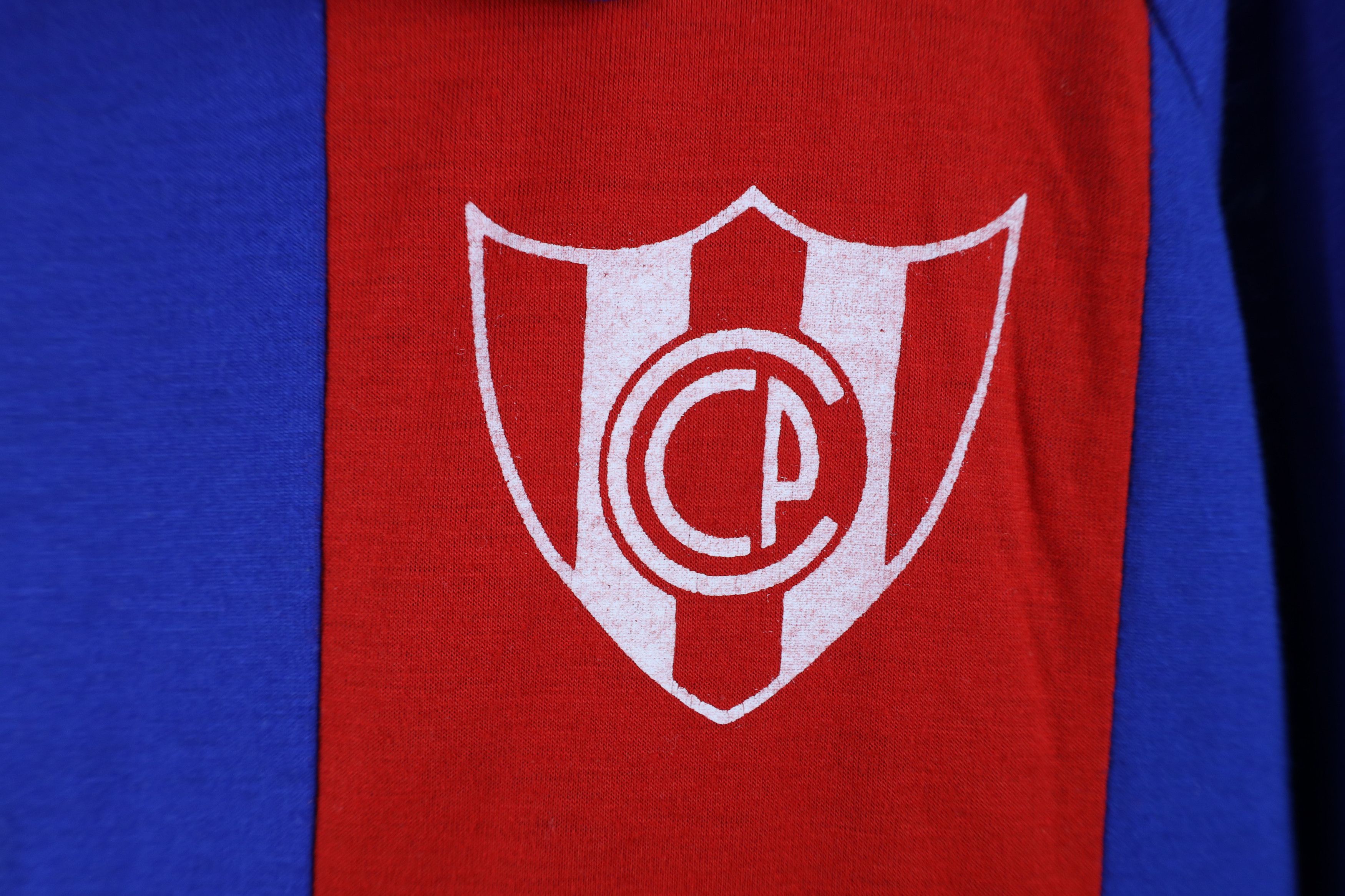 Vintage Vintage 80s Club Cerro Porteno Soccer Football Jersey #10 Size US L / EU 52-54 / 3 - 4 Thumbnail