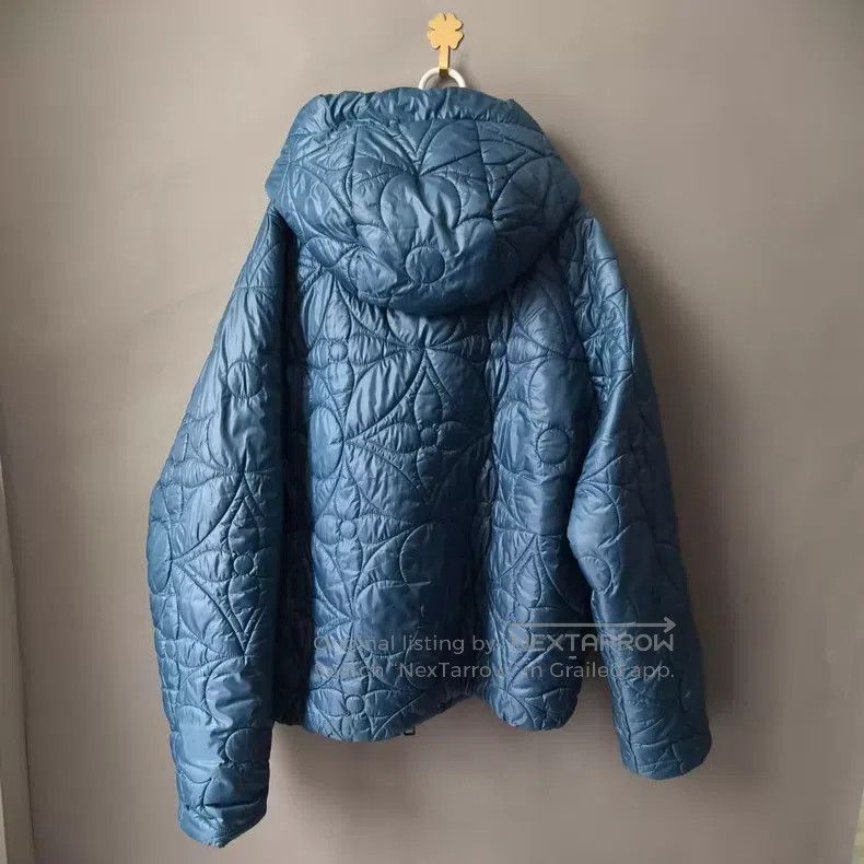 Louis Vuitton Louis Vuitton Embossed dark pattern three-flower full-prin Size US M / EU 48-50 / 2 - 2 Thumbnail