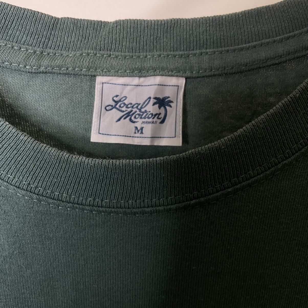 Disney × Vintage Vintage Y2K Local Motion Surf x Disney Mickey Mouse T Shirt Size US M / EU 48-50 / 2 - 3 Thumbnail