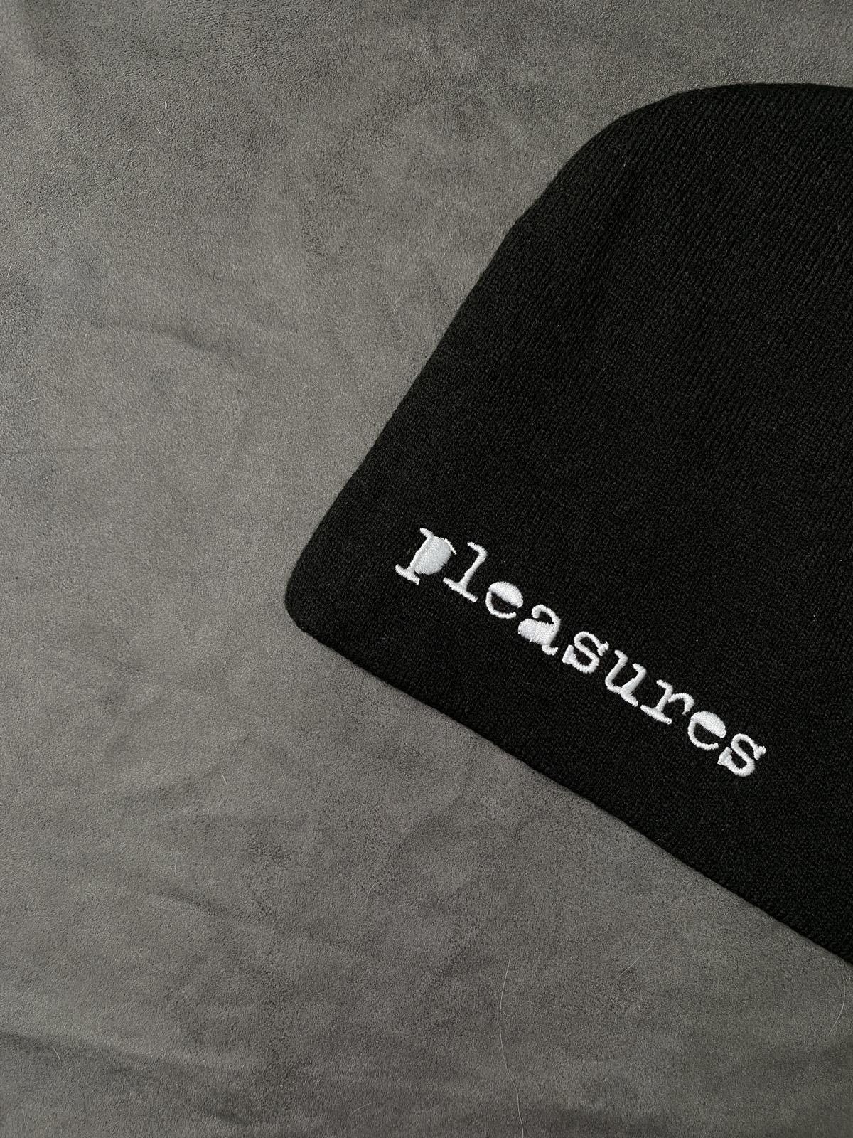 Pleasures Pleasures Slipknot S No Cuff Knit Skull Cap Black Beanie OS Size ONE SIZE - 4 Thumbnail