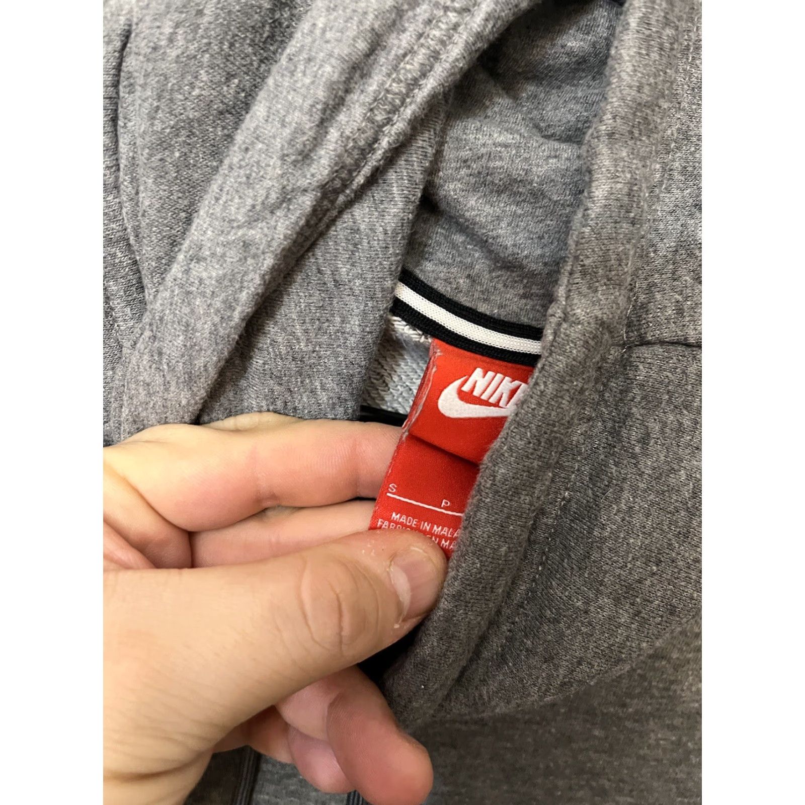 Nike Nike Sportswear Funnel Neck SweatShirt 803599 091 Grey Womens Size S Tech Fleece Size S / US 4 / IT 40 - 3 Thumbnail