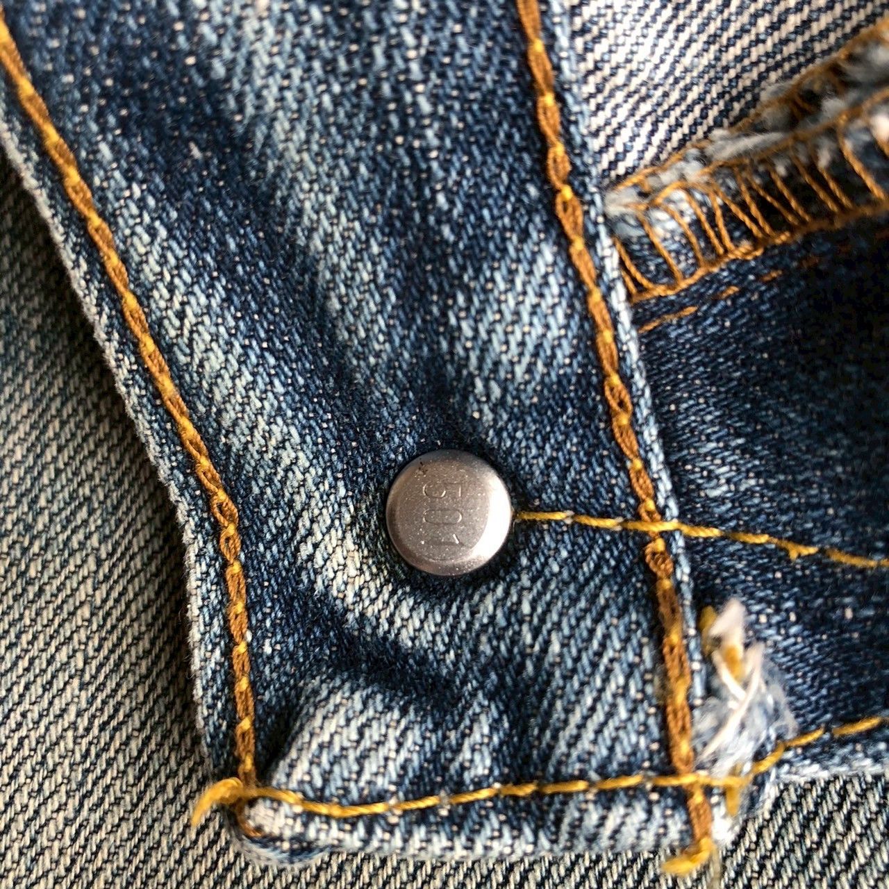 Levi's Vintage Levi's 501 Big E Distressed Selvedge Size US 33 - 11 Thumbnail