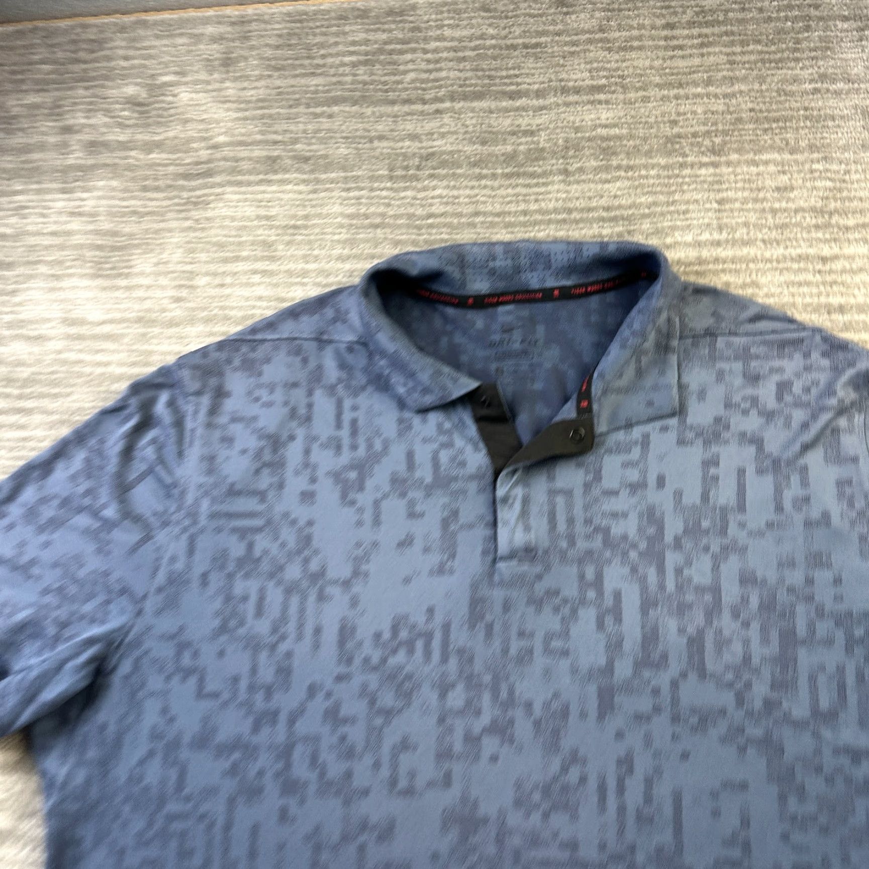 Nike VINTAGE Nike Tiger Woods Polo Shirt XL Blue Dri-Fit Camouflage Golf Mens Size US XL / EU 56 / 4 - 3 Thumbnail