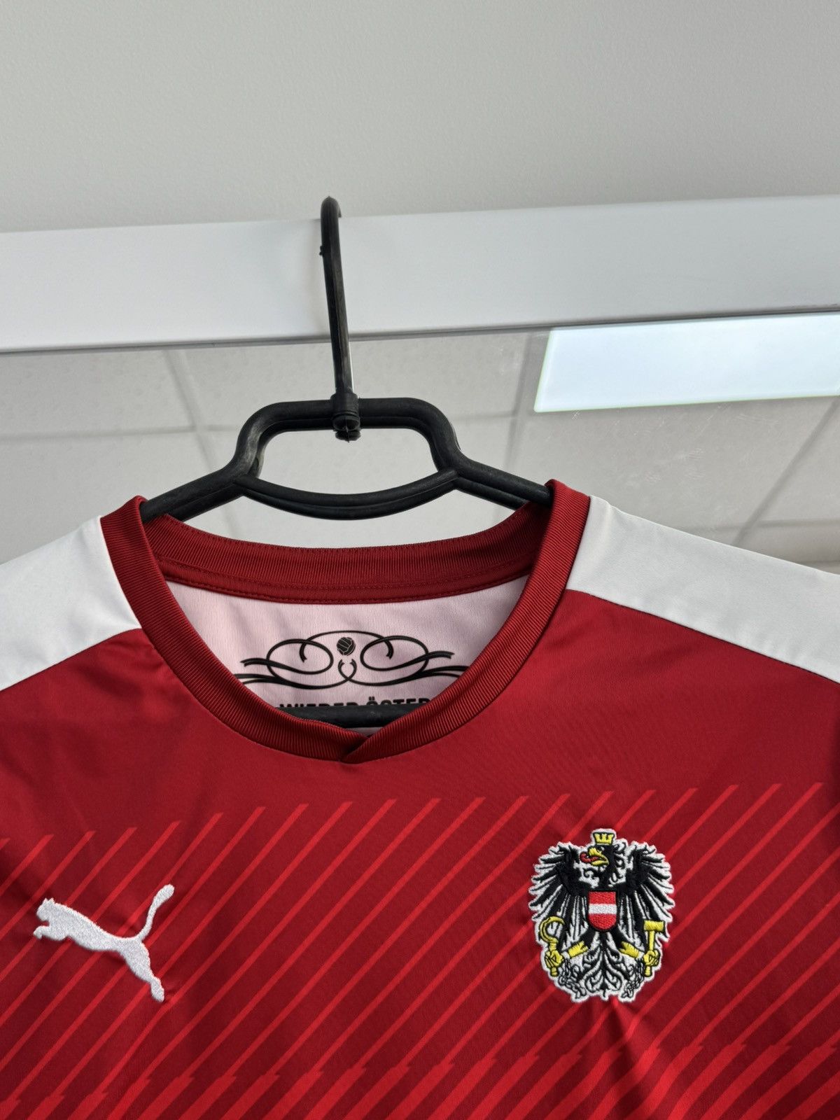 Puma Vintage Austria Team 2016/17 Home Jersey Football Puma Men S Size US S / EU 44-46 / 1 - 2 Thumbnail