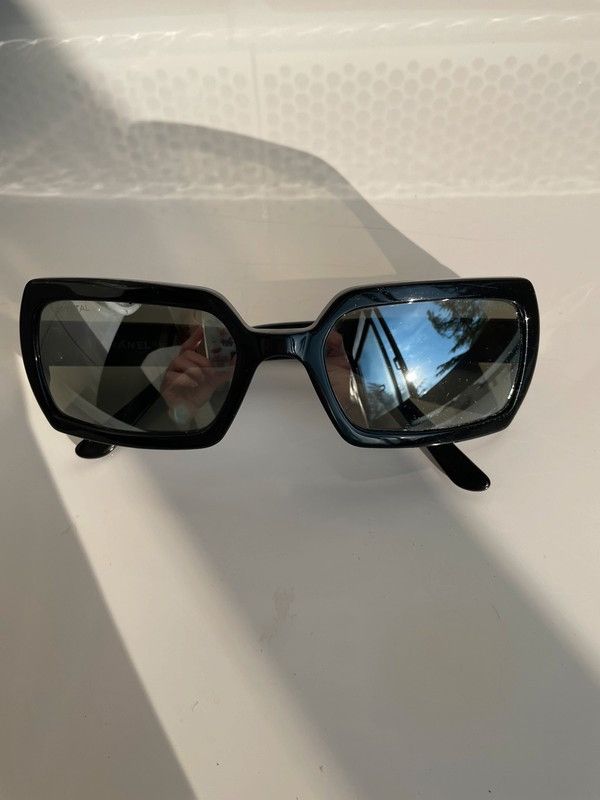 Chanel Chanel Sunglasses 5031 CC 4017 Rhinestone Logo Rimless Size ONE SIZE - 3 Thumbnail