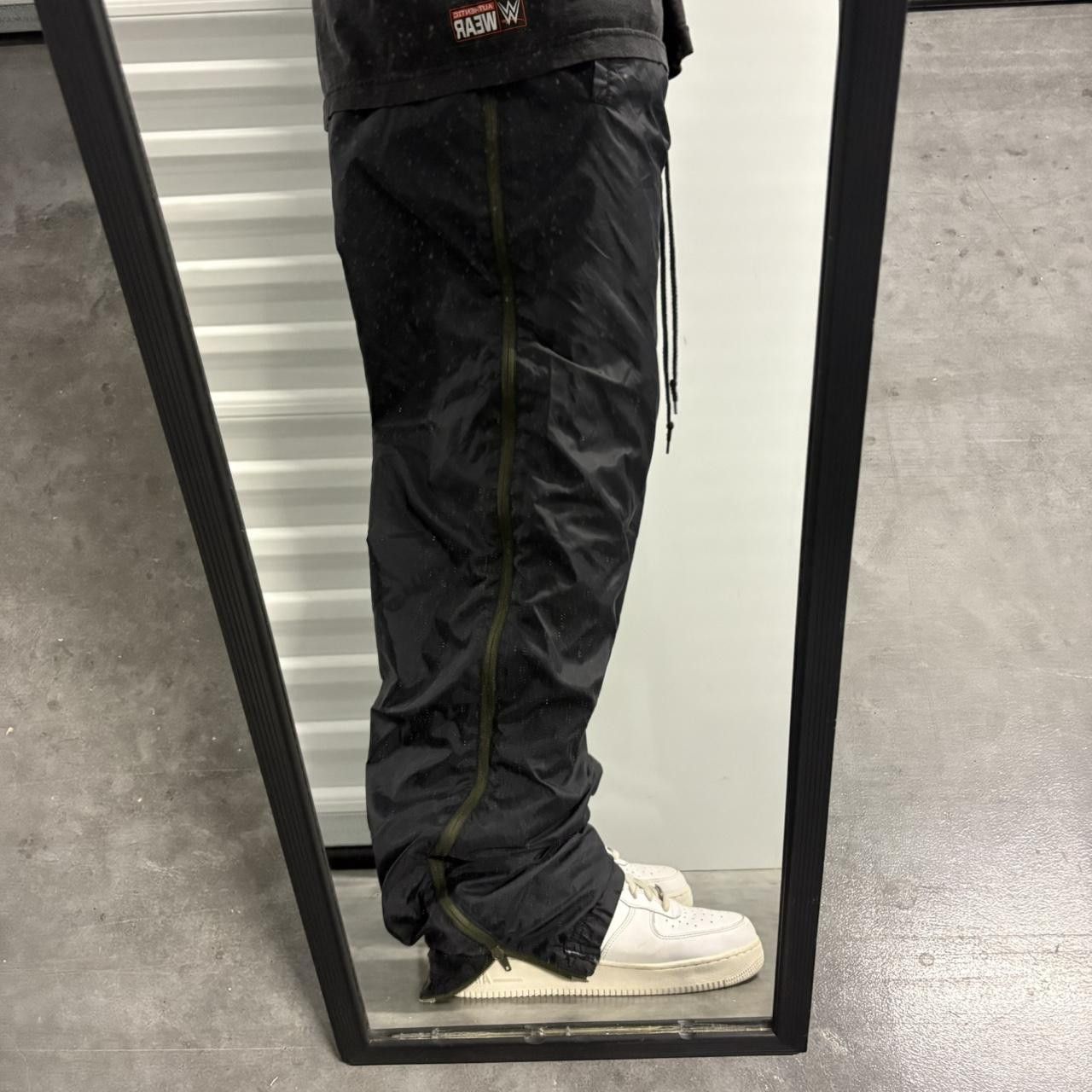 Vintage Crazy Vintage Y2K/2000s Baggy Green and Black Reversible double sided Track Pants! Size US 34 / EU 50 - 2 Thumbnail