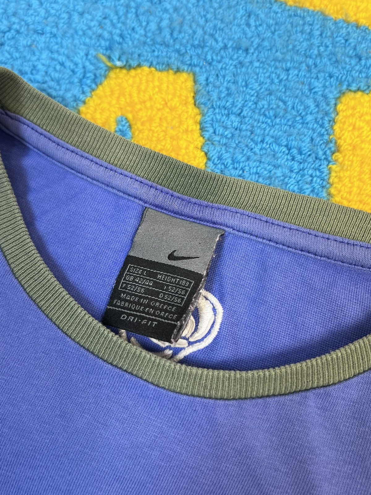 Nike Vintage 2004 Nike Brazil Center Logo blue sleeves jersey Size US L / EU 52-54 / 3 - 7 Thumbnail