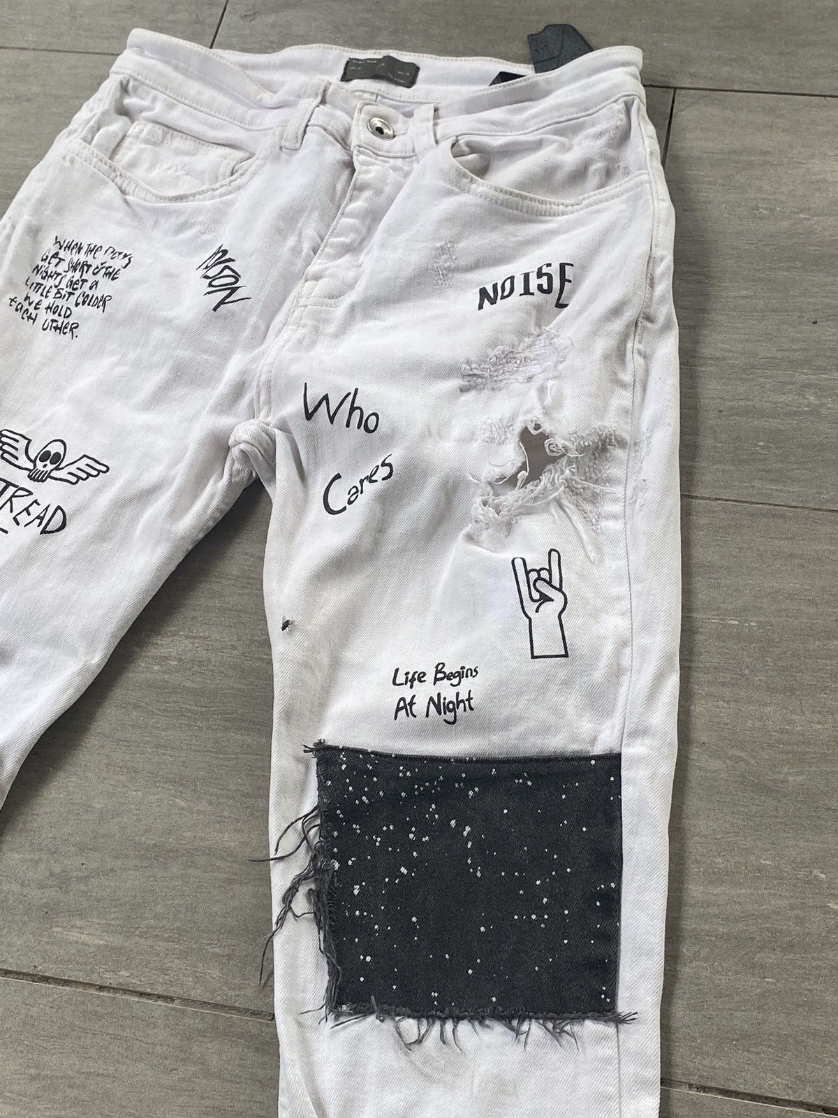 Zara 💥Zara Man Distressed Patch work and graffiti denim Pants Size 27" / US 4 / IT 40 - 4 Thumbnail