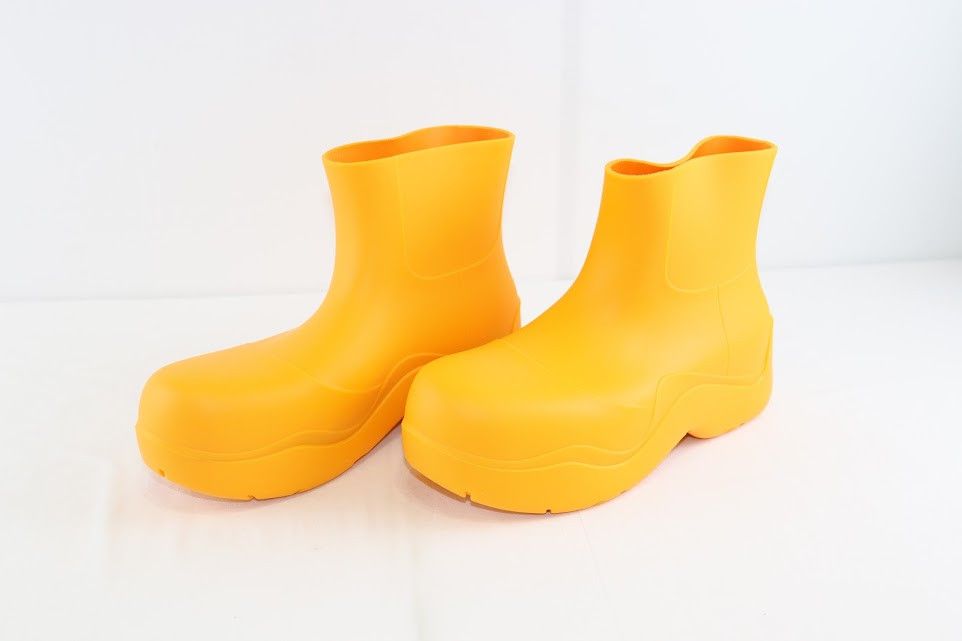 Bottega Veneta o1rshd1 Matt Rubber Puddle Ankle Boot in Tangerine Size US 9 / EU 42 - 6 Thumbnail