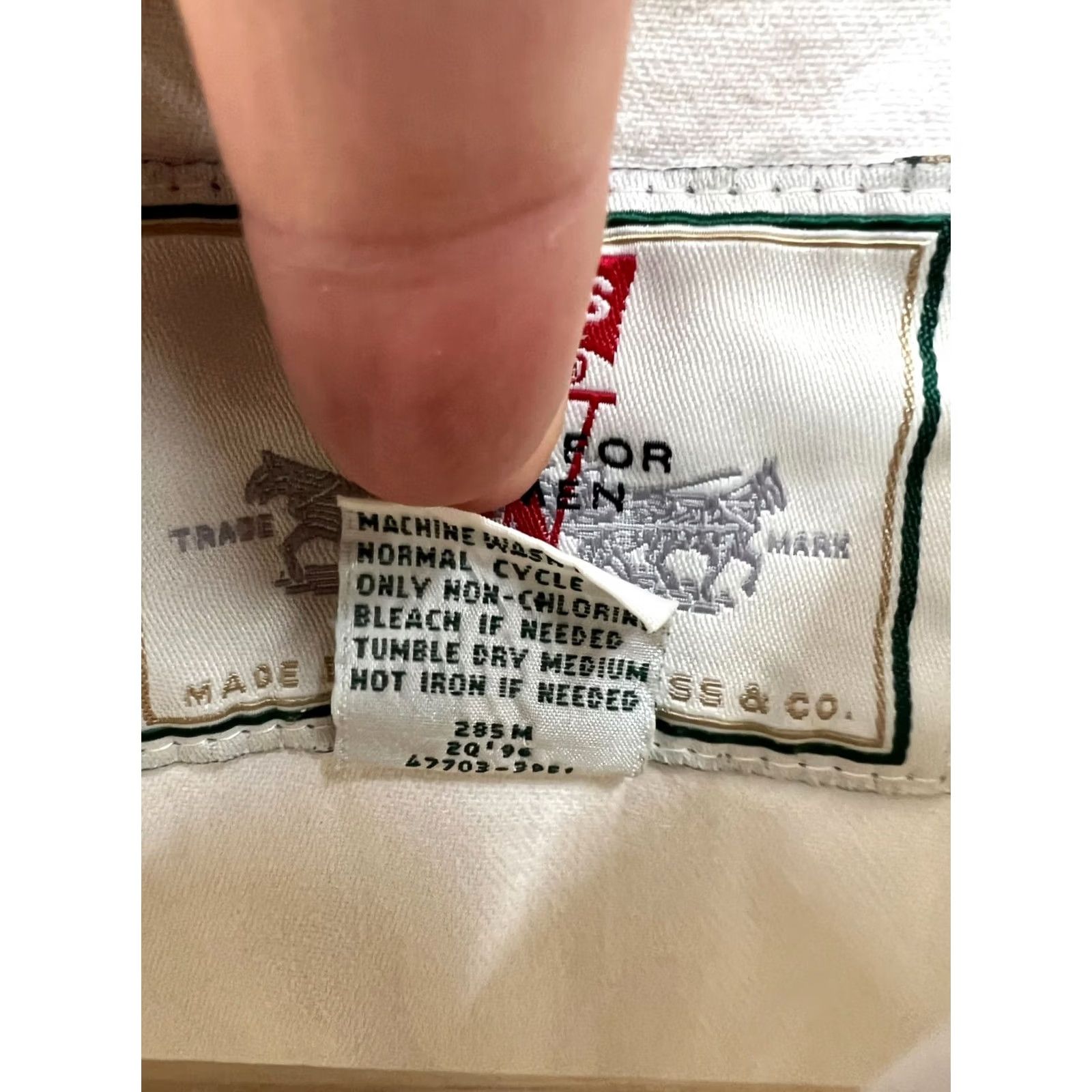 Levi's Levis Denim Jacket Womens M White Vintage Trucker Jacket, Denim, Button Snap Zip Closure, Casual, 90s Decade, Womens Size M / US 6-8 / IT 42-44 - 4 Thumbnail