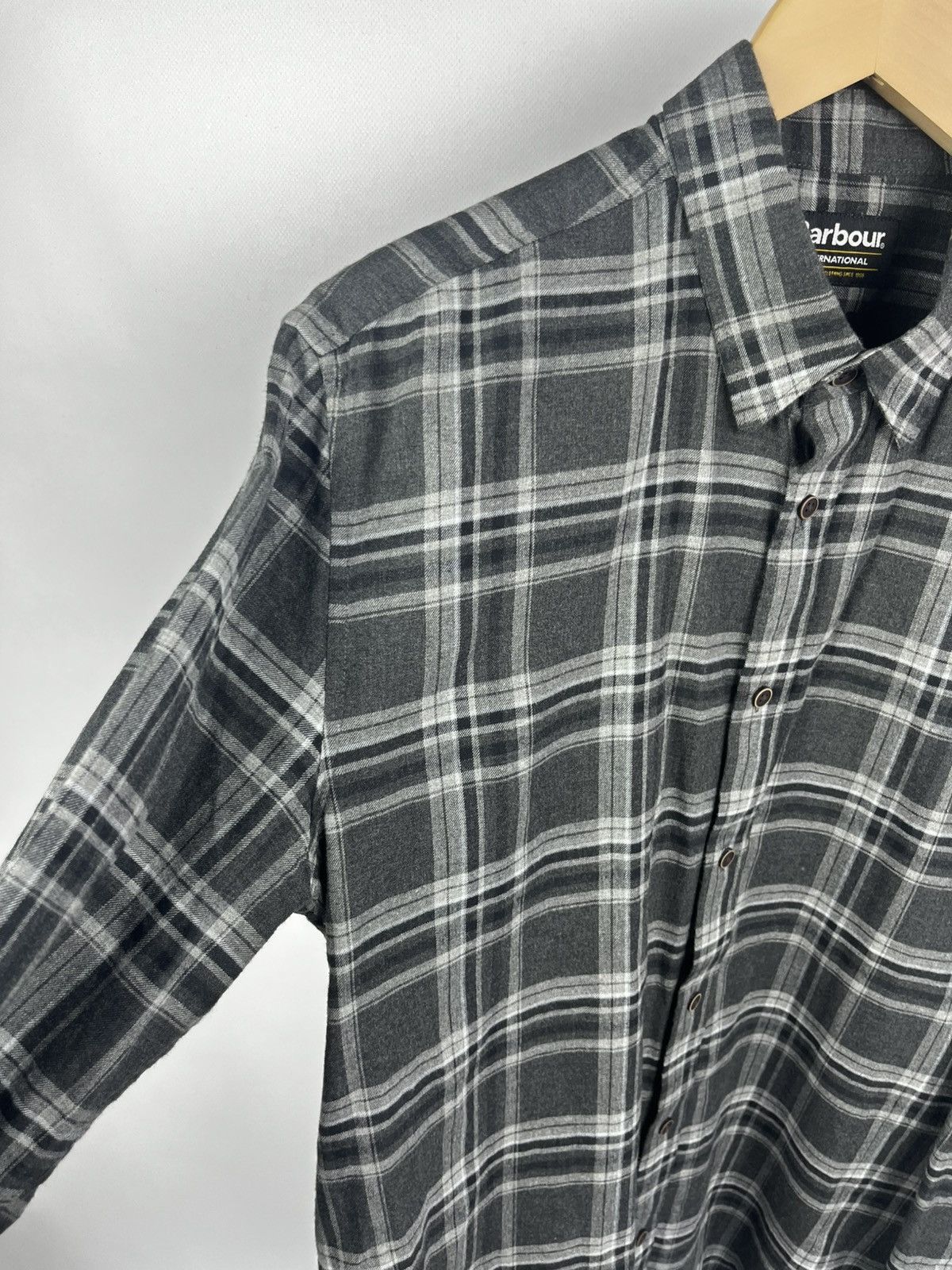 Barbour Barbour international button shirt size m Size US M / EU 48-50 / 2 - 7 Thumbnail