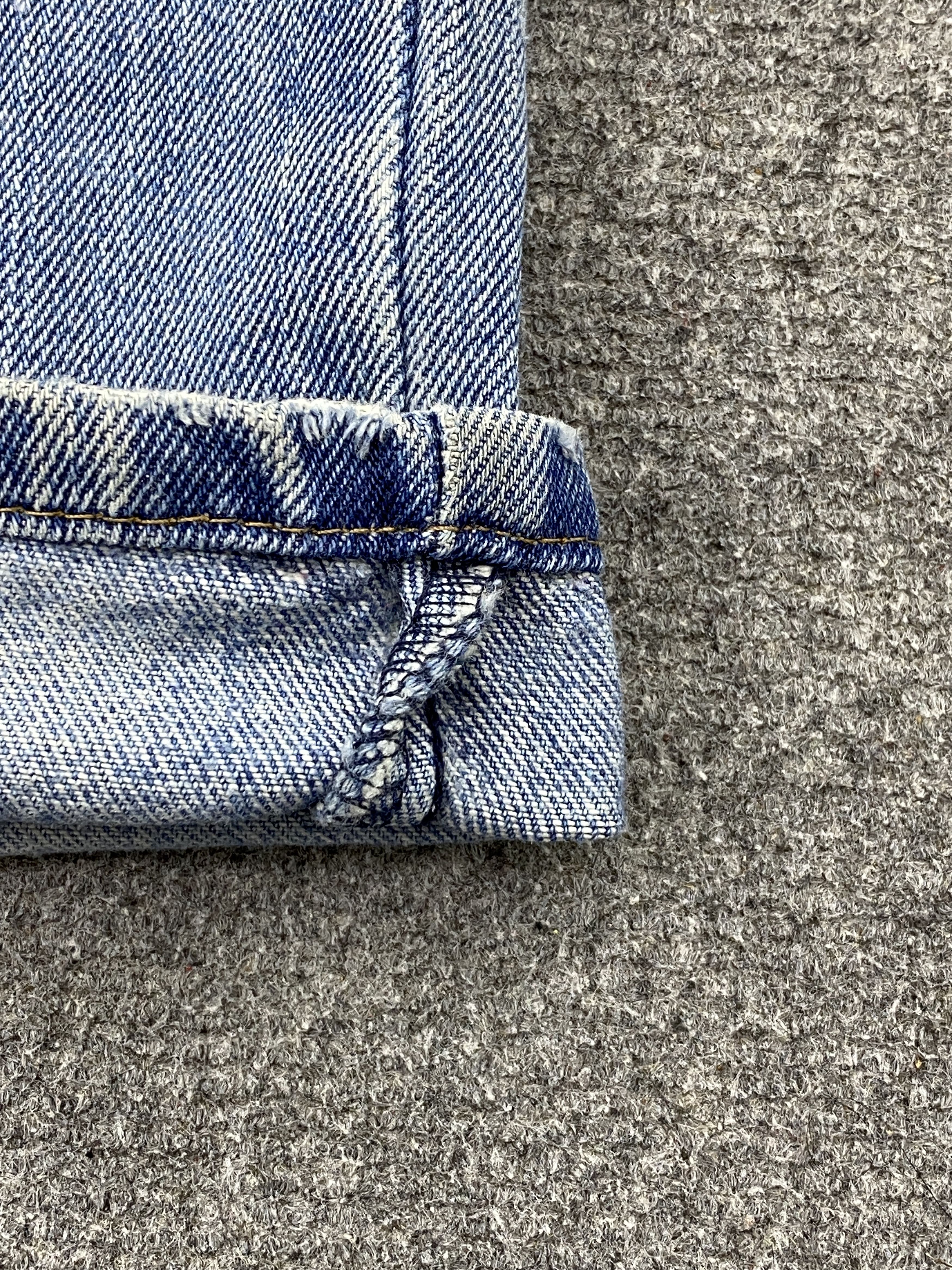 Levi's Light Washed Vintage Levis 550 Jeans DP2338 Size US 35 - 14 Thumbnail