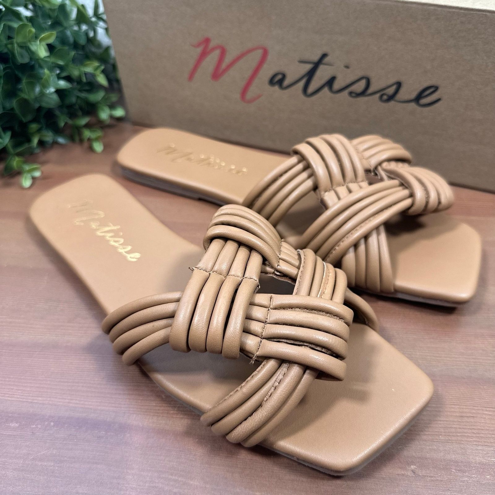 Matisse Matisse Samson Leather Knotted Slide Sandals Tan Size 9 Size US 9 / IT 39 - 2 Thumbnail