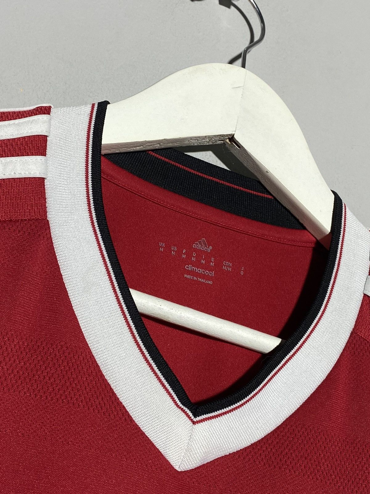 Adidas Adidas Manchester United 2015 2016 Home Football Shirt Size US M / EU 48-50 / 2 - 11 Thumbnail