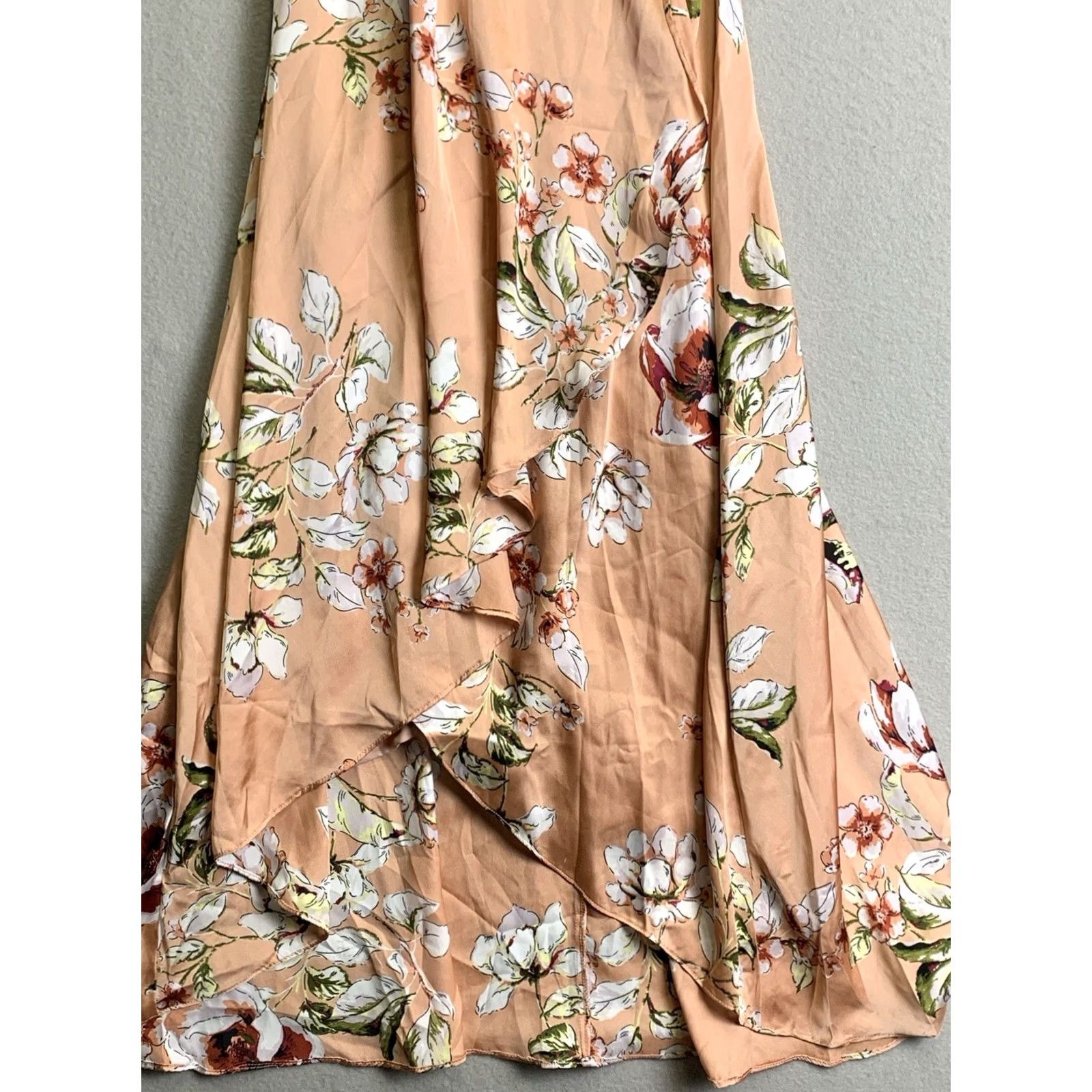 Lulus Lulus Dress Womans XS Flor-ish You Well Peach Floral Satin Wrap MIDI Hi-Lo Dress Size XS / US 0-2 / IT 36-38 - 6 Thumbnail