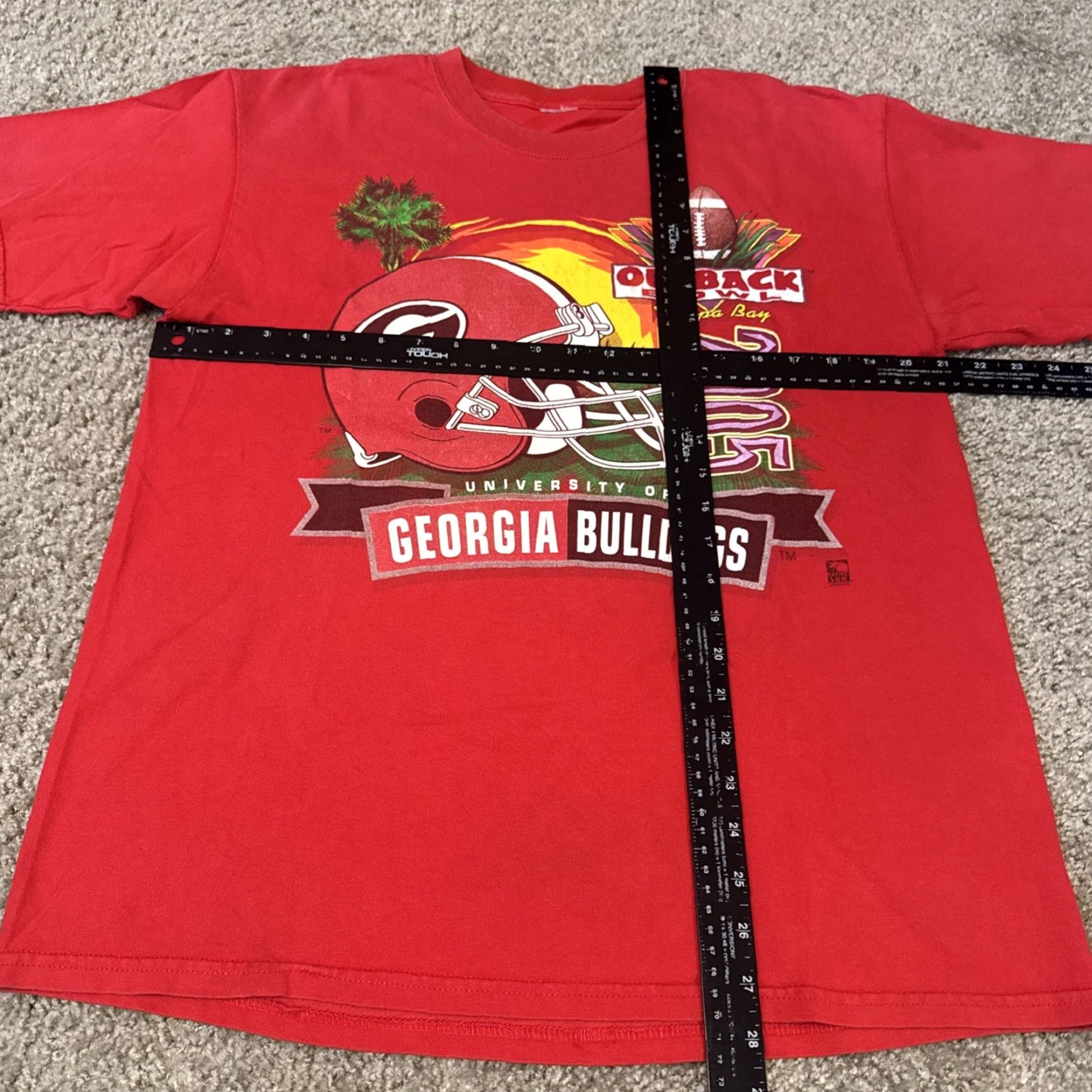 NCAA VINTAGE Georgia Bulldogs Football T-Shirt Outback Bowl 2005 Red L Men Mens Size US L / EU 52-54 / 3 - 7 Thumbnail