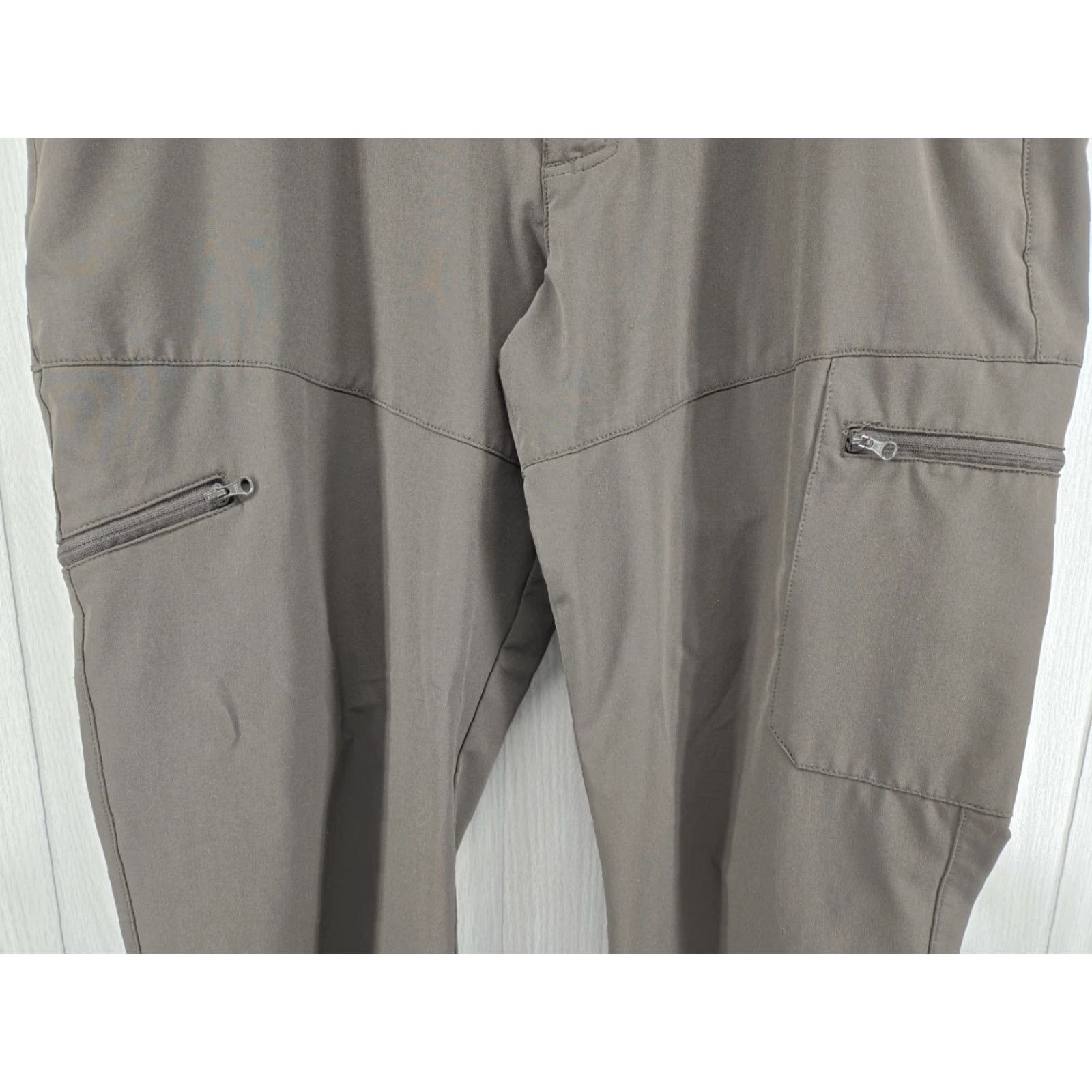 Vintage VINTAGE Magellan Outdoors Classic Fit Moisture Wicking Cargo Dark Green Pants 38x33 Size US 38 / EU 54 - 4 Thumbnail