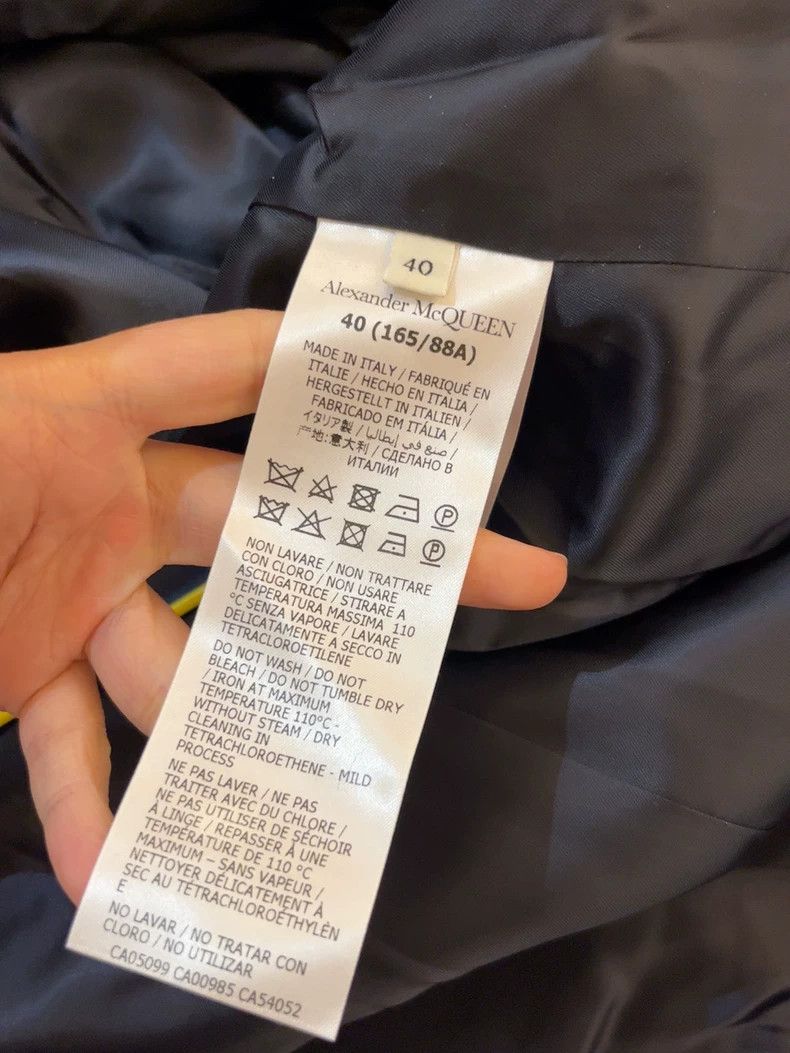 Alexander McQueen Alexander McQUEEN size 40 Double - breasted 100% wool suit Size L / US 10 / IT 46 - 4 Thumbnail