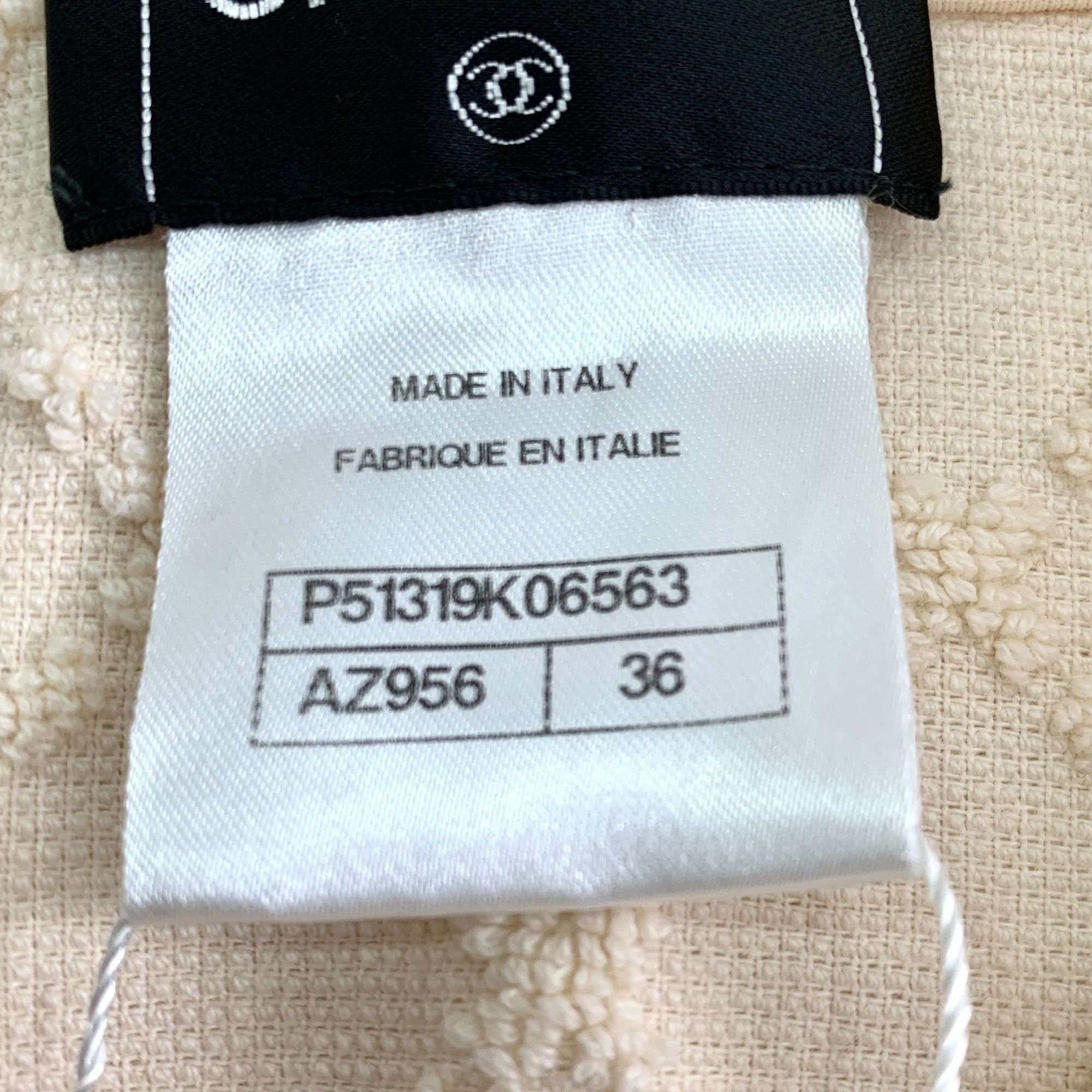 Chanel Chanel Mumbai Collection Beige Diamond Quilted V-Neck Cotton Size XXS / US 00 / IT 34 - 3 Thumbnail