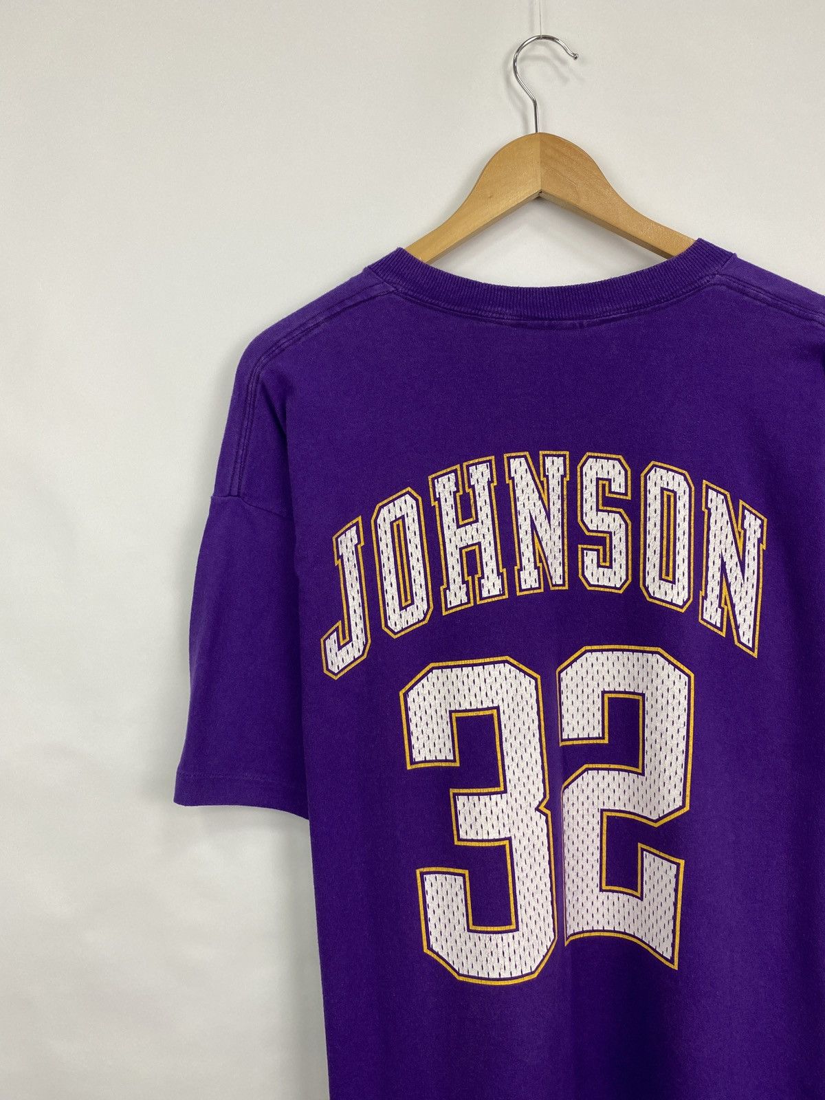 NBA × Salem Sportswear × Vintage 🇺🇸 Vintage 90s Magic Johnson Los Angeles Lakers T-Shirt Retro Size US XL / EU 56 / 4 - 11 Thumbnail