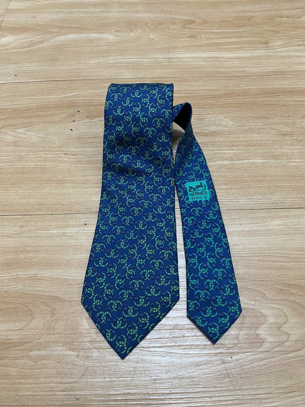 Hermes 🔥SICK🔥Vintage hermes tie 100% silk Size ONE SIZE - 1 Thumbnail