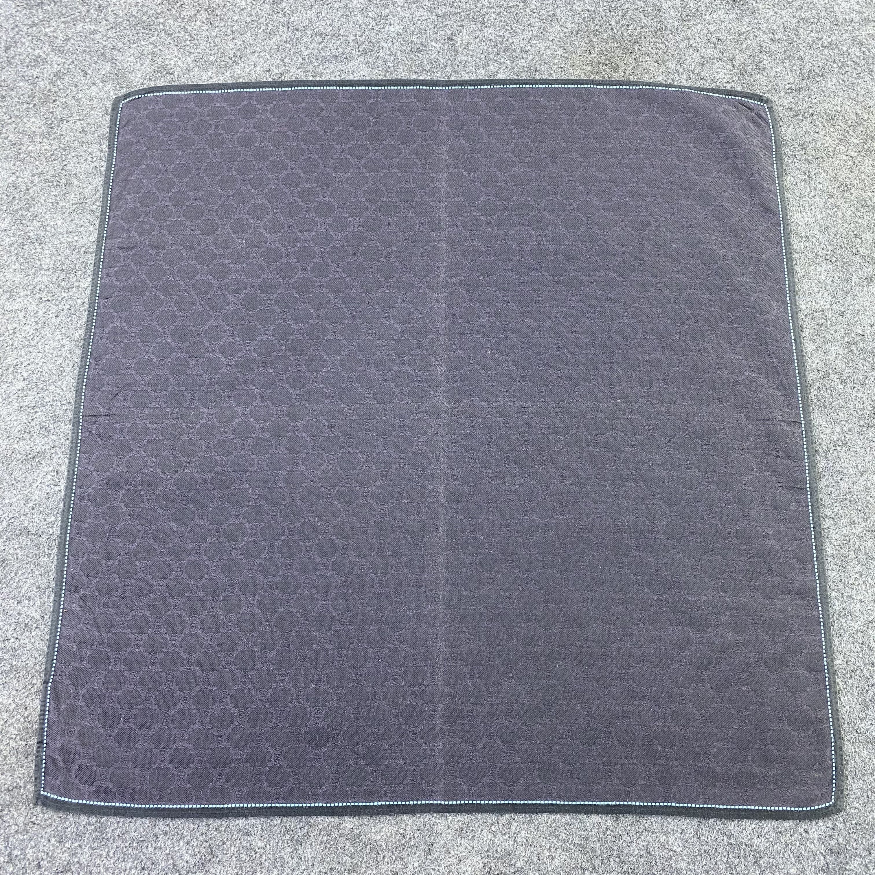 Celine Celine Handkerchief / Bandana /Neckerchief / Headscarf-B1135 Size ONE SIZE - 3 Thumbnail