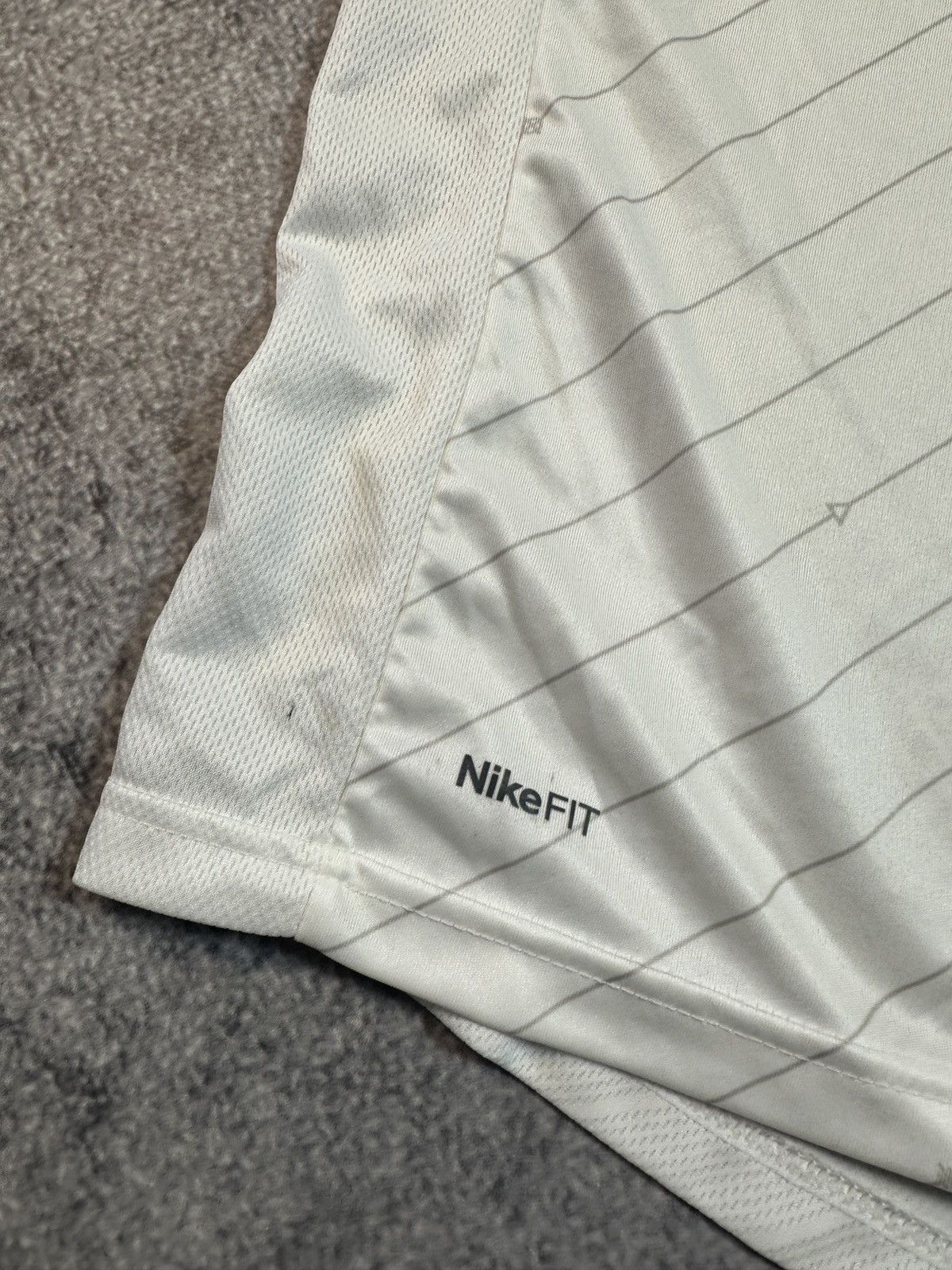 Nike × Vintage Y2k vintage Total 90 Nike TN t-shirt Streetwear style rare L Size US L / EU 52-54 / 3 - 6 Thumbnail