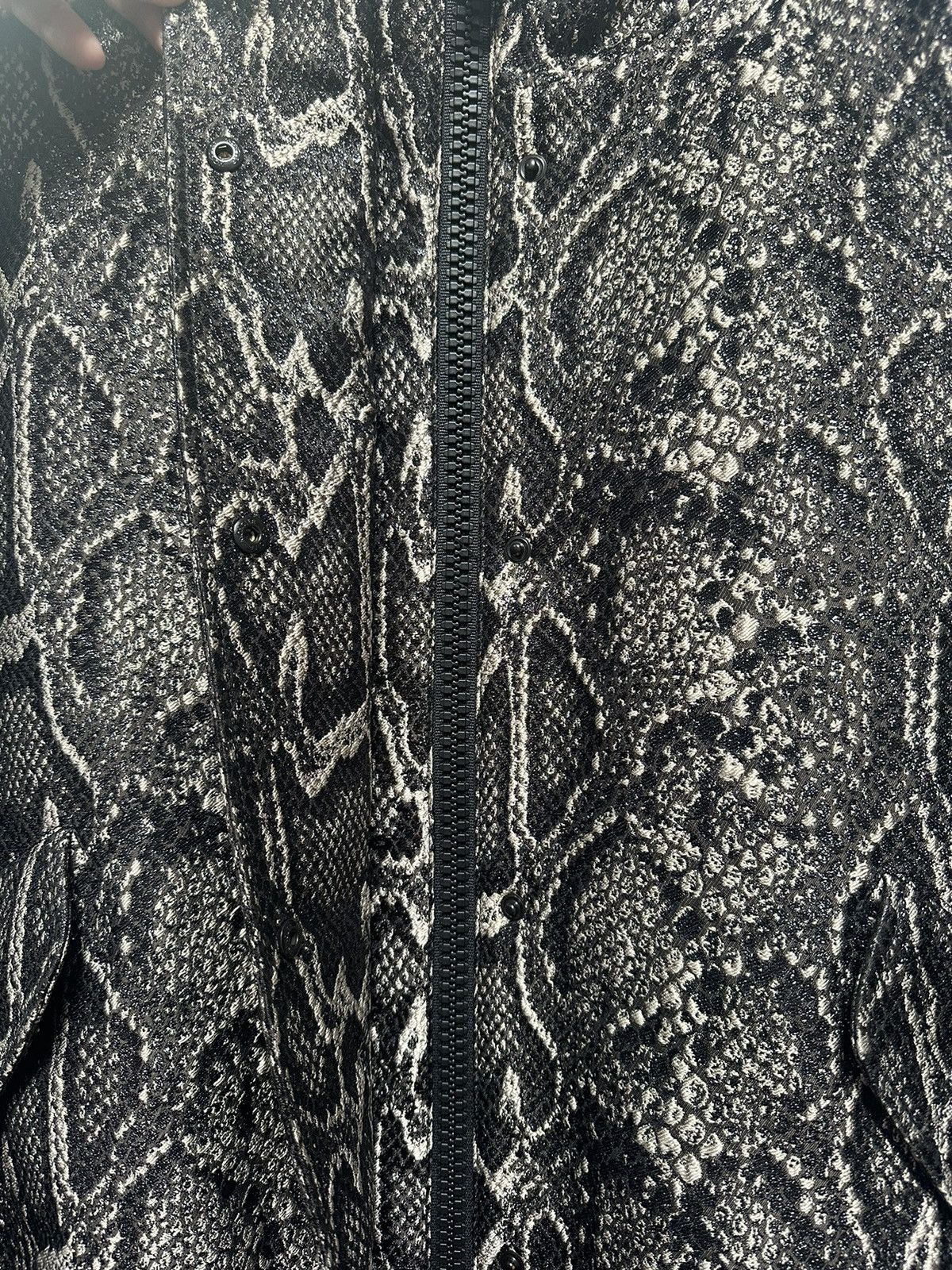 Moncler Metallic Snakeskin Jacquard Down Coat Size US S / EU 44-46 / 1 - 10 Thumbnail