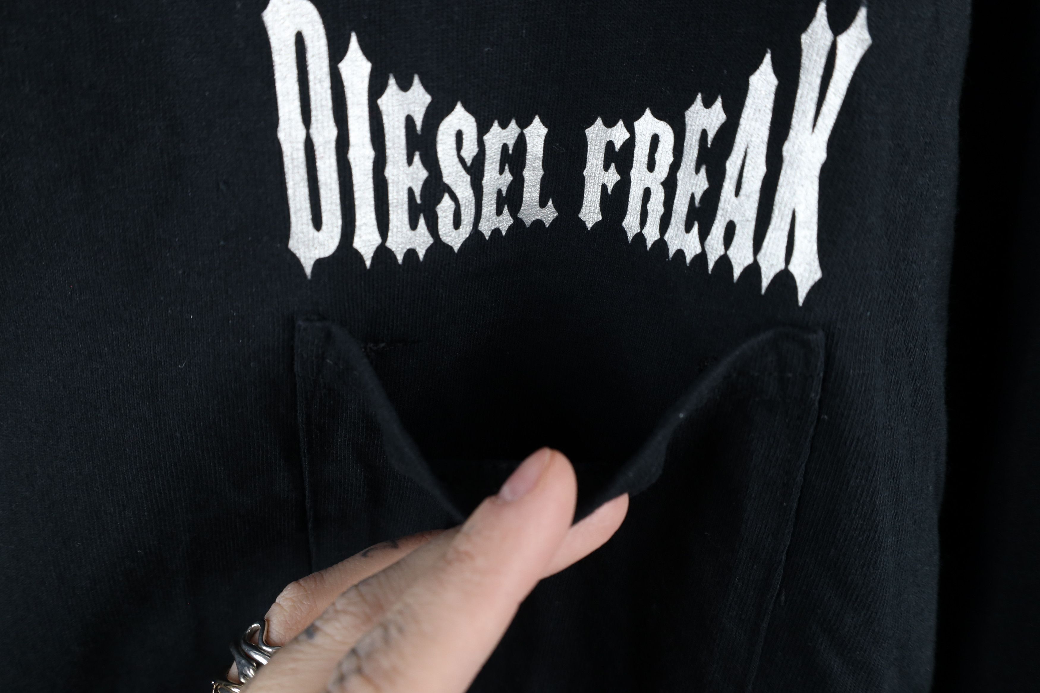 Vintage Vintage 90s Streetwear Skull Skeleton Pocket T-Shirt Black Size US XXL / EU 58 / 5 - 6 Thumbnail