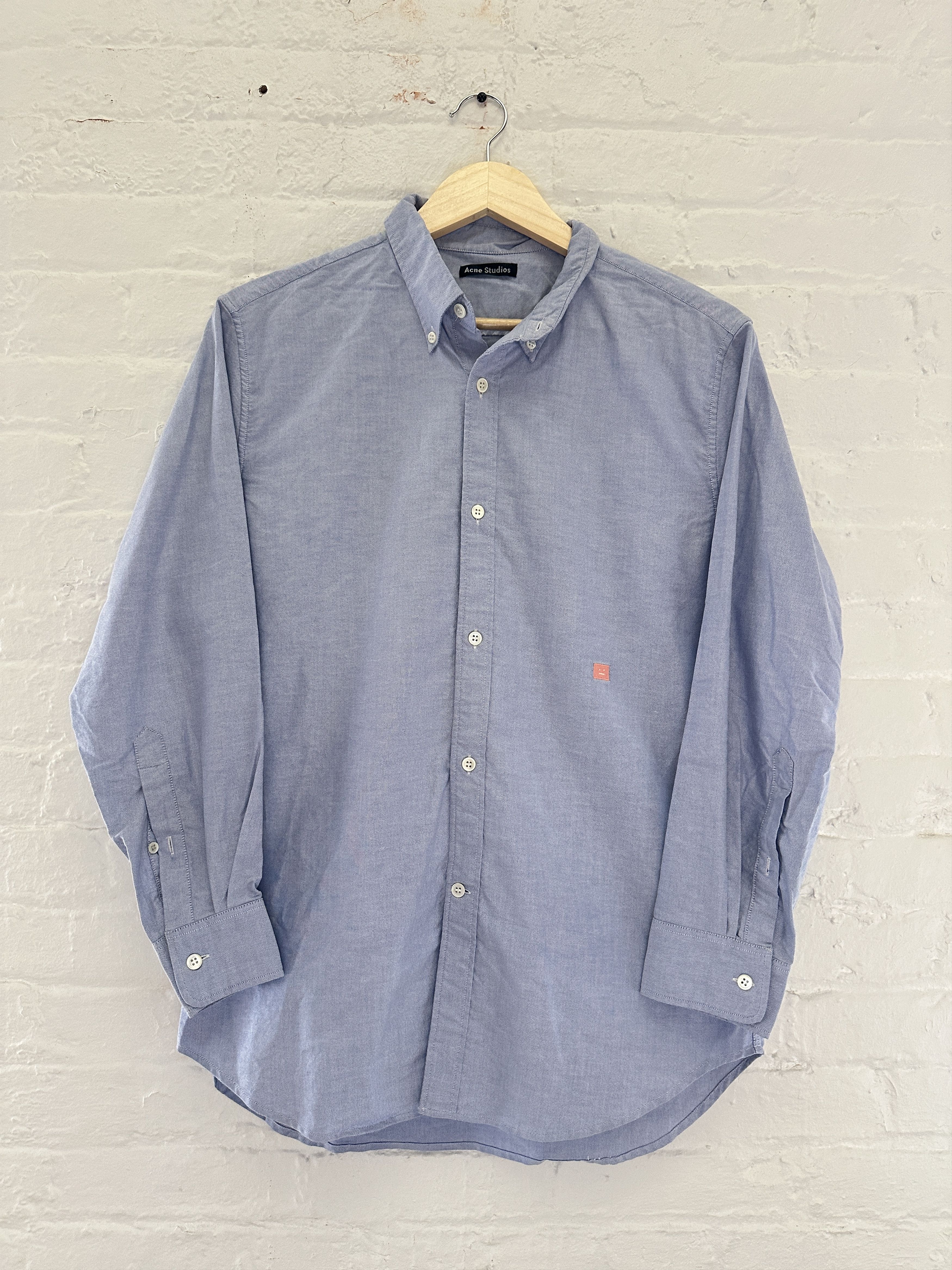 Acne Studios Acne Studios Face Logo Button Up Shirt Size US S / EU 44-46 / 1 - 1 Thumbnail