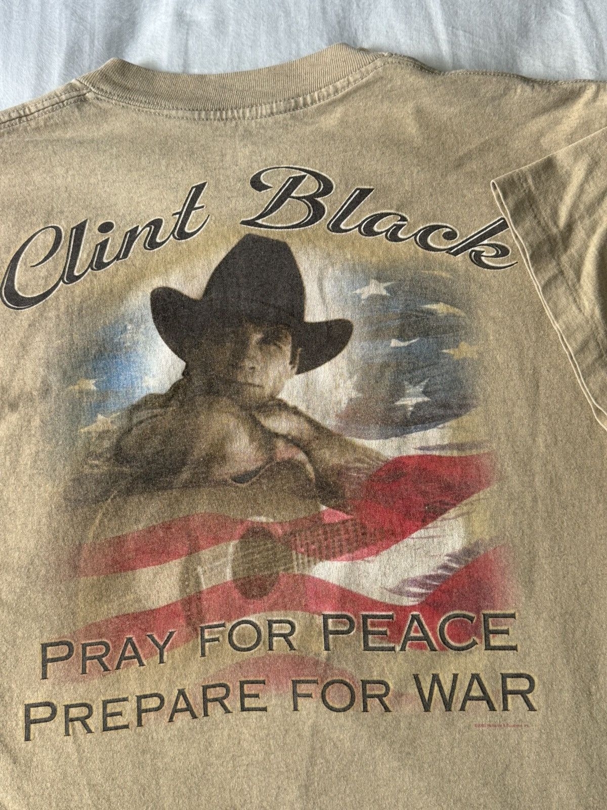 Vintage 1990s Clint Black Iraq N Roll Vintage Brown Art Band Tee Size US L / EU 52-54 / 3 - 1 Thumbnail