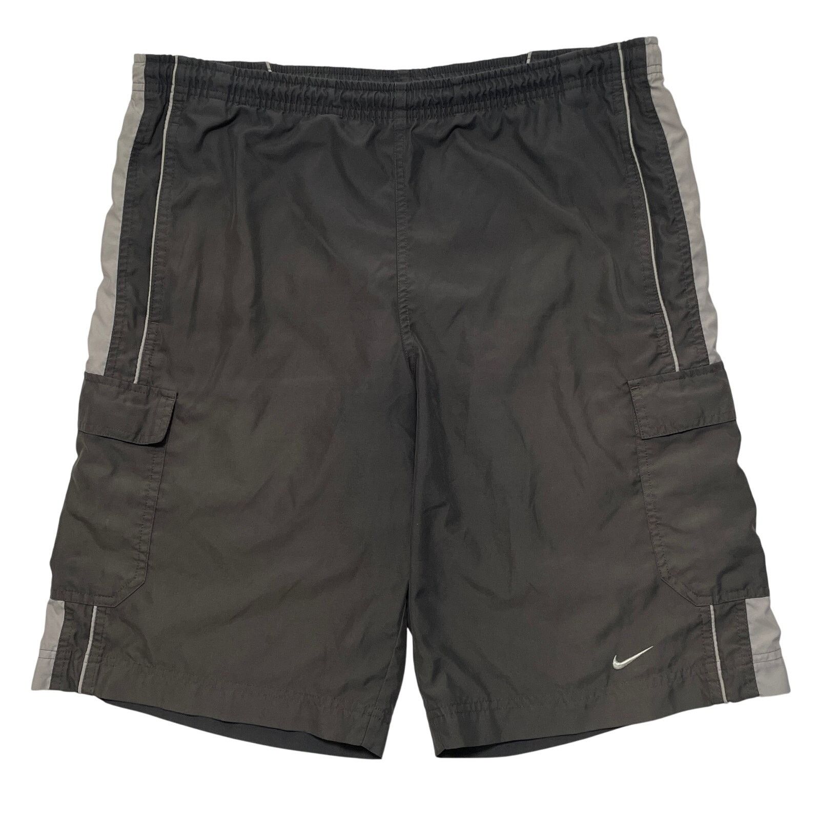 Nike VTG Y2K 00's Nike Gray Baggy Utility Cargo Shorts M Size US 34 / EU 50 - 1 Thumbnail
