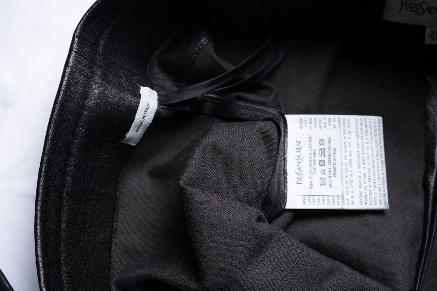 Yves Saint Laurent Yves Saint Laurent, leather trousers in black Size 28" / US 6 / IT 42 - 6 Thumbnail