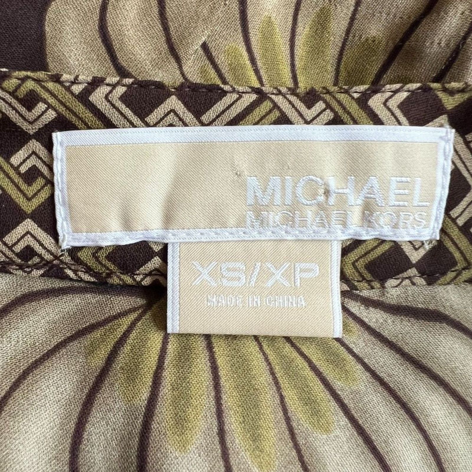 Michael Kors Michael Kors Green Printed Overlap Silk Top, XS Size XS / US 0-2 / IT 36-38 - 5 Thumbnail