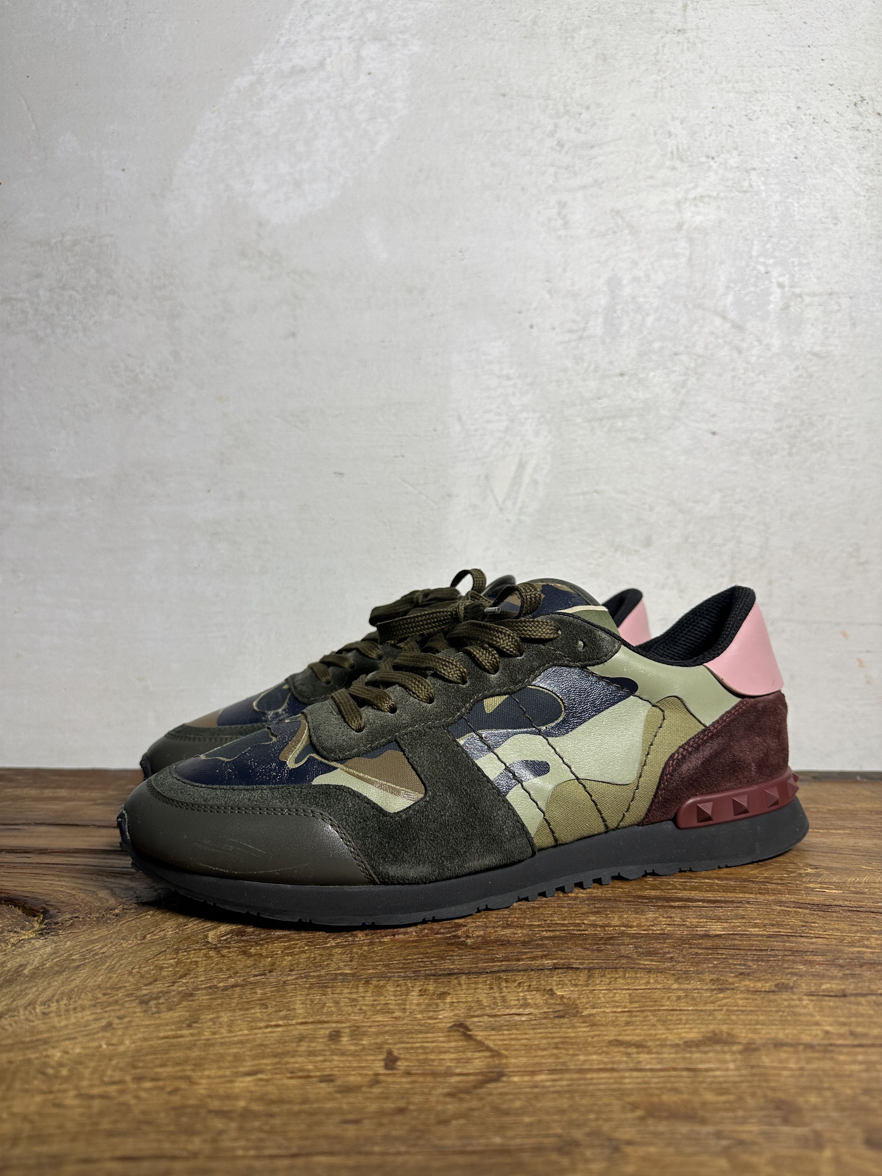 Valentino Valentino Garavani Khaki Pink Camouflage Rockrunner Sneakers Size US 10.5 / EU 43-44 - 2 Thumbnail