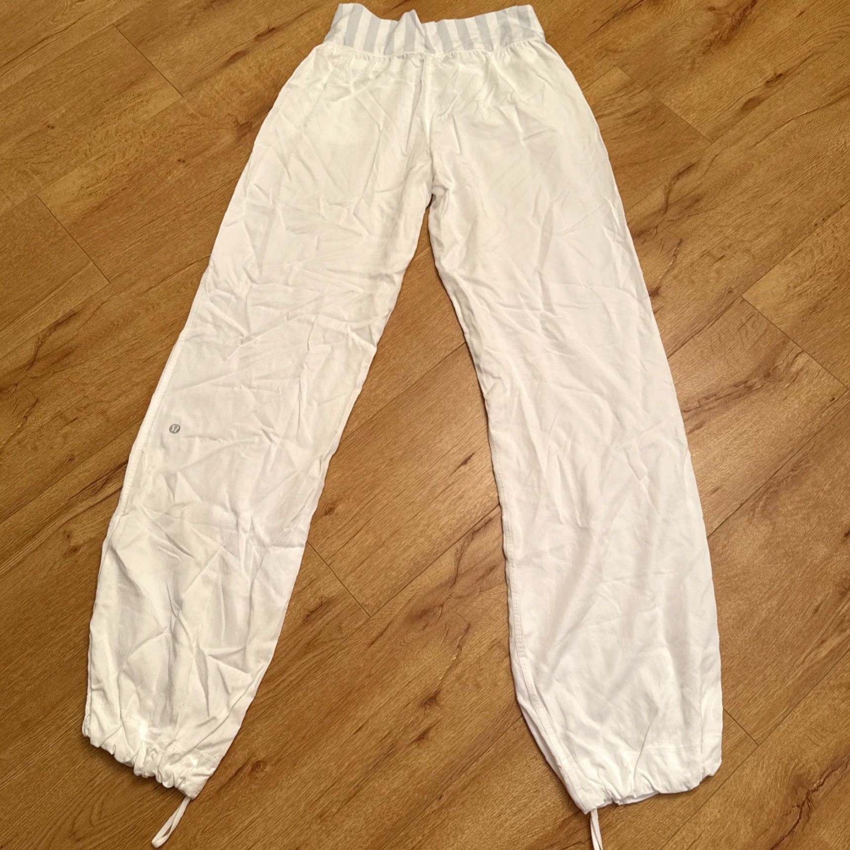 Lululemon Lululemon Studio Joggers Women 6 White Stripe Drawstring Ankle Wide-Leg Size 28" / US 6 / IT 42 - 6 Thumbnail