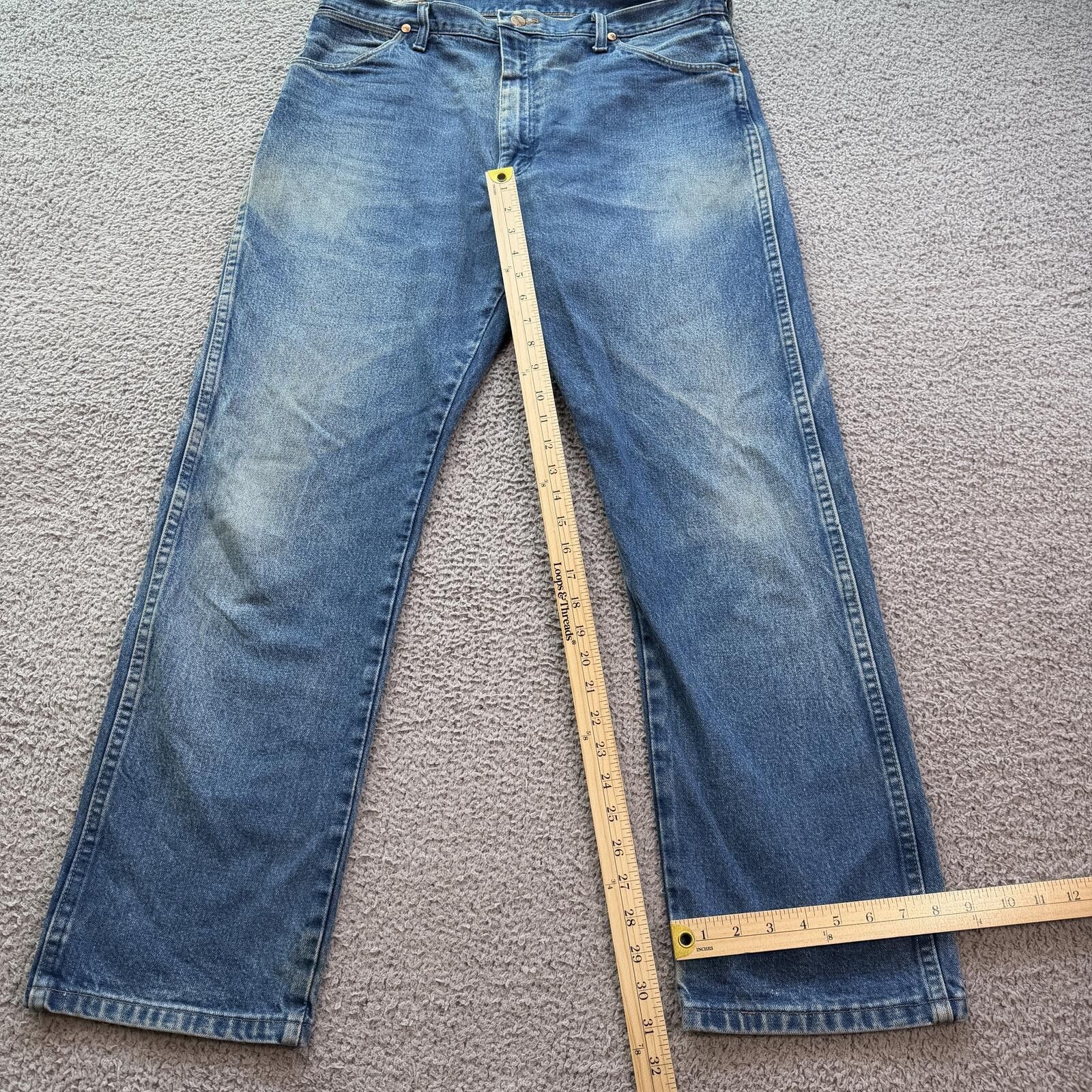Wrangler Vintage Wrangler 13MWZ Jeans 38x31 Faded Y2K Cowboy Size US 38 / EU 54 - 4 Thumbnail