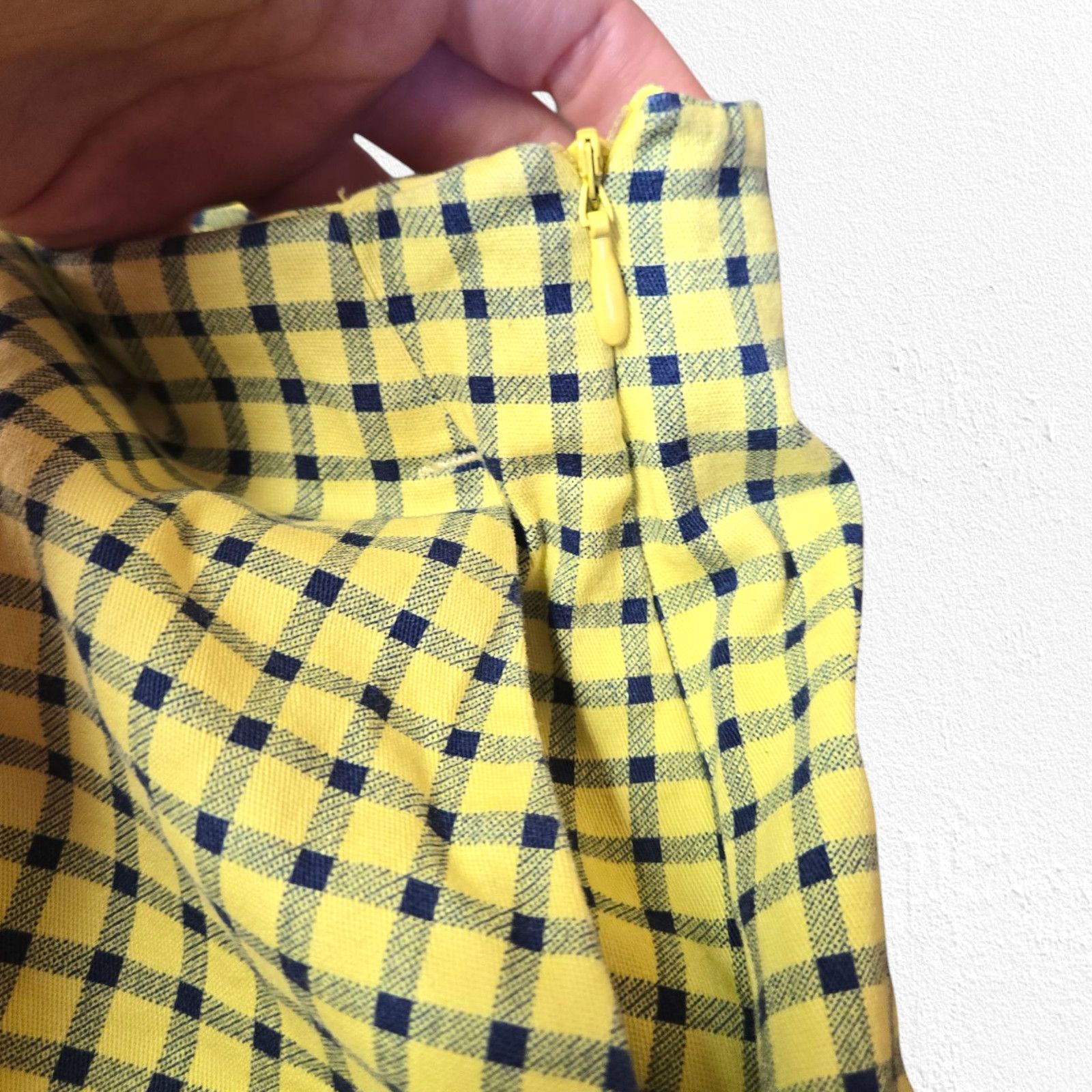 Zara Zara Yellow Navy Plaid Shorts Size Medium Size 30" / US 8 / IT 44 - 4 Thumbnail