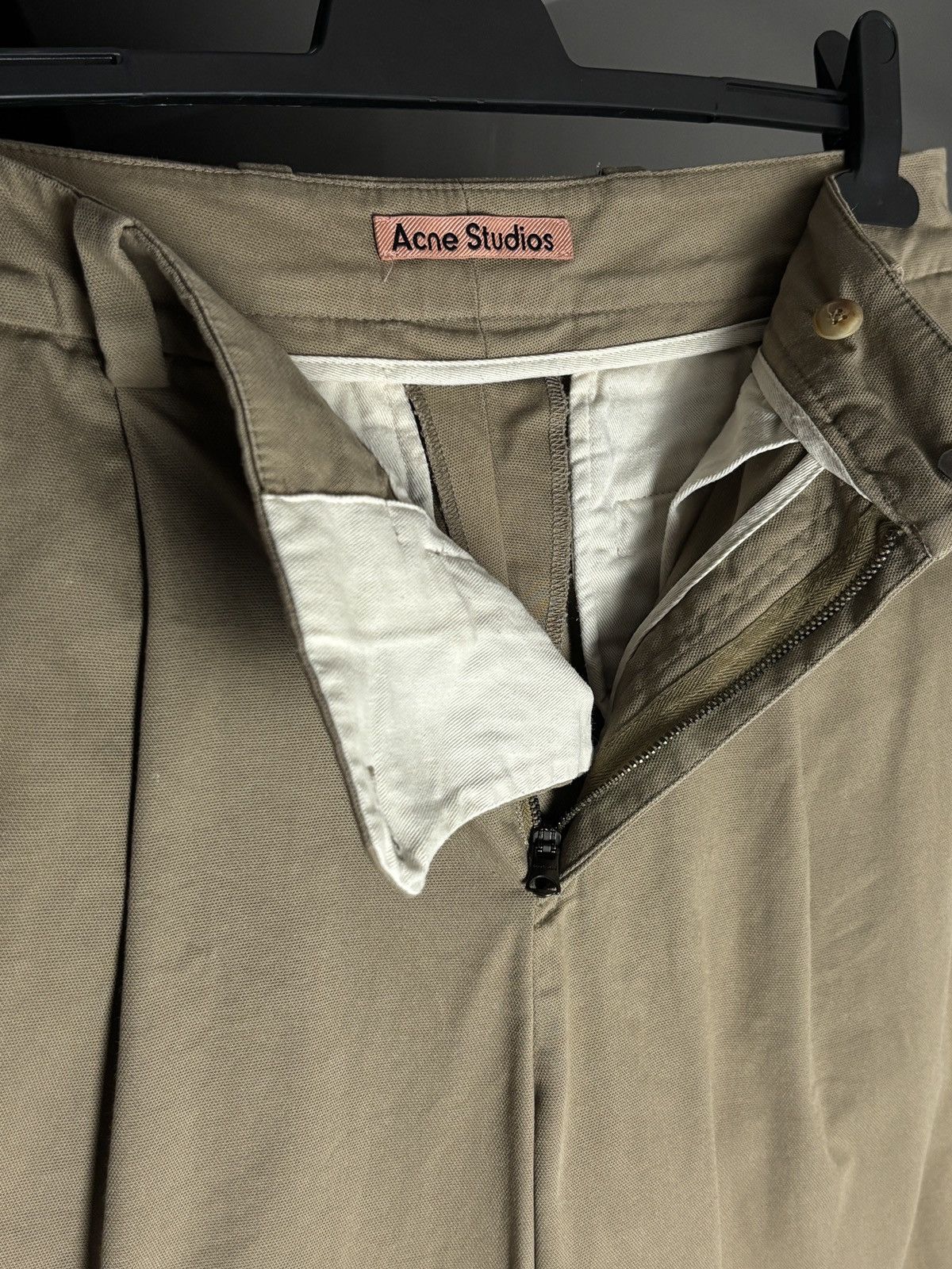 Acne Studios Acne Studios Beige Pleated Chino Pants Size US 32 / EU 48 - 7 Thumbnail