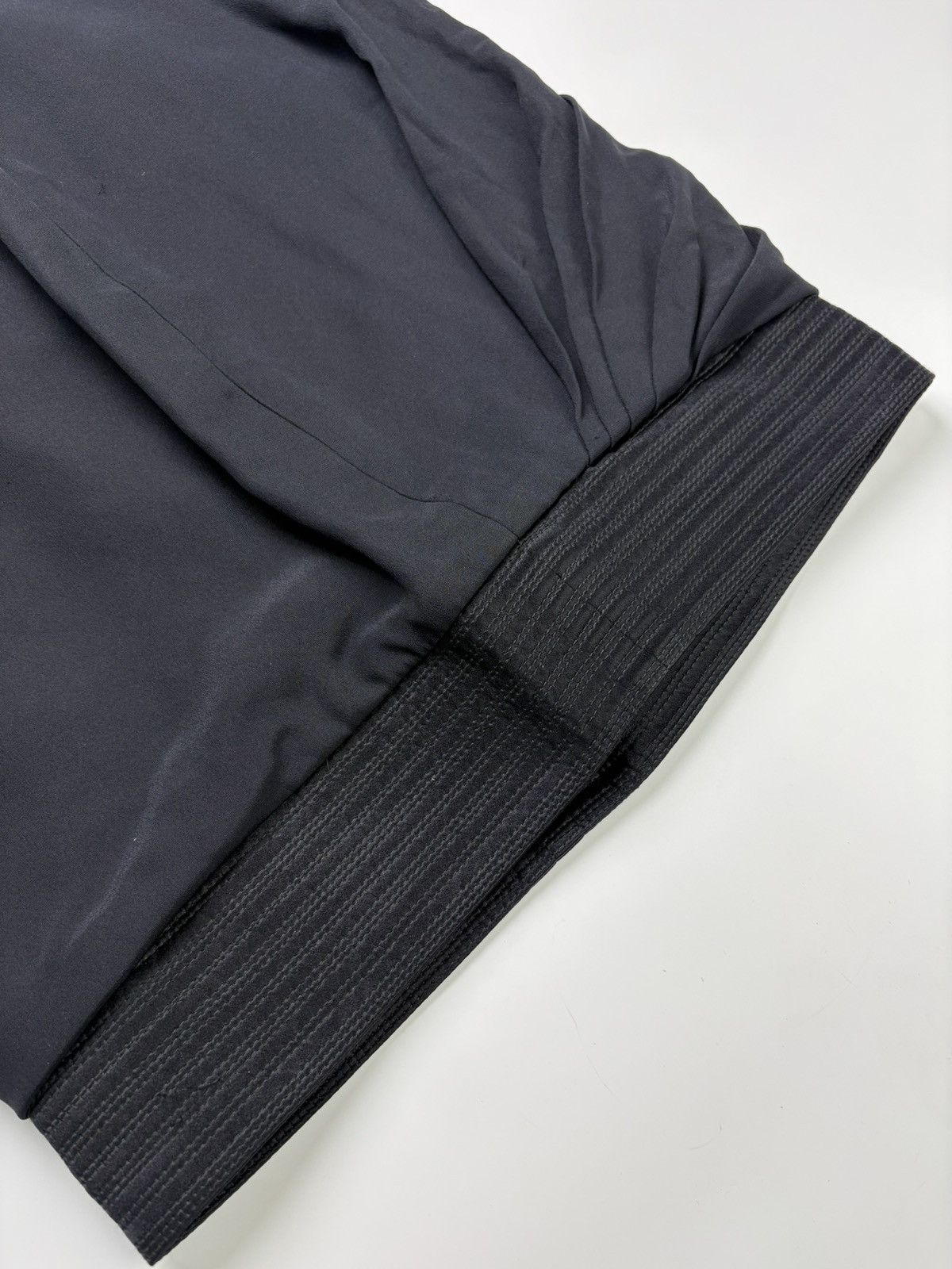 Versace Vintage Gianni Versace Silk Skirt Size 26" / US 2 / IT 38 - 4 Thumbnail