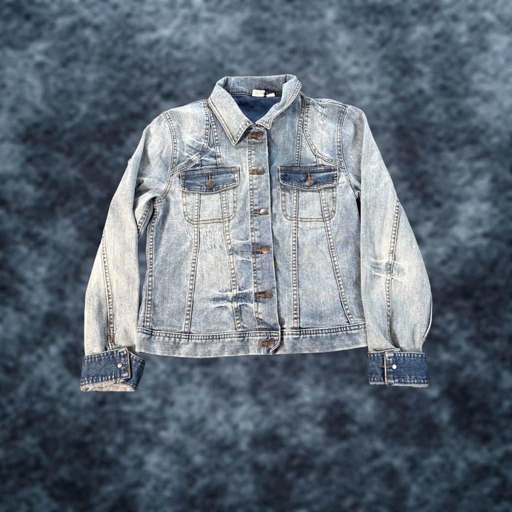 Vintage ROXY Denim Jacket Light Wash Women L Crochet Back Panel Y2K Basic Jacket Mens? Womens Size L / US 10 / IT 46 - 1 Thumbnail