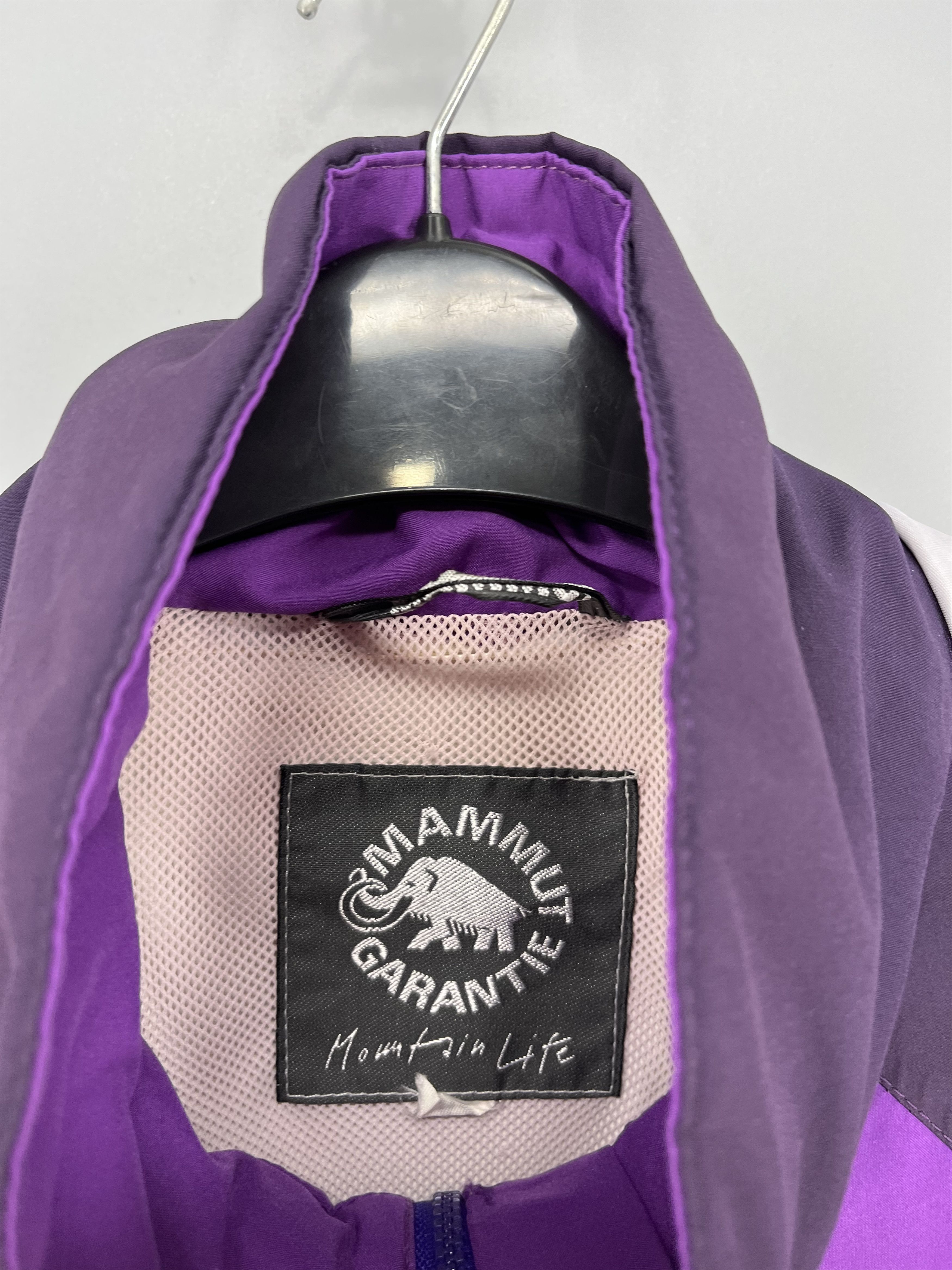 Mammut Vintage Mammut Dry Tech Gore Tex Ski Hooded Heavy Jacket Size US L / EU 52-54 / 3 - 8 Thumbnail