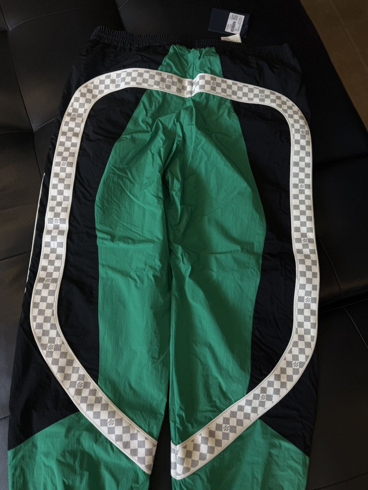 Louis Vuitton Louis Vuitton Green Golf Sweatpants RARE Size 2XL Size US 38 / EU 54 - 10 Thumbnail