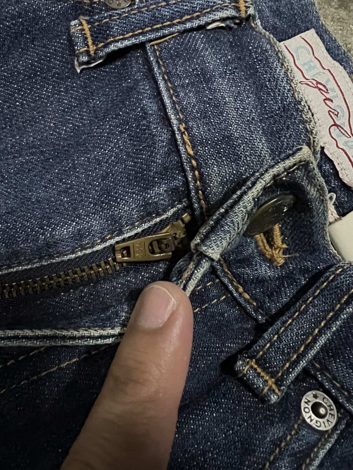 Japanese Brand 💥Flare💥Vintage 90’s Chevignon Distress Jean Size US 28 / EU 44 - 11 Thumbnail