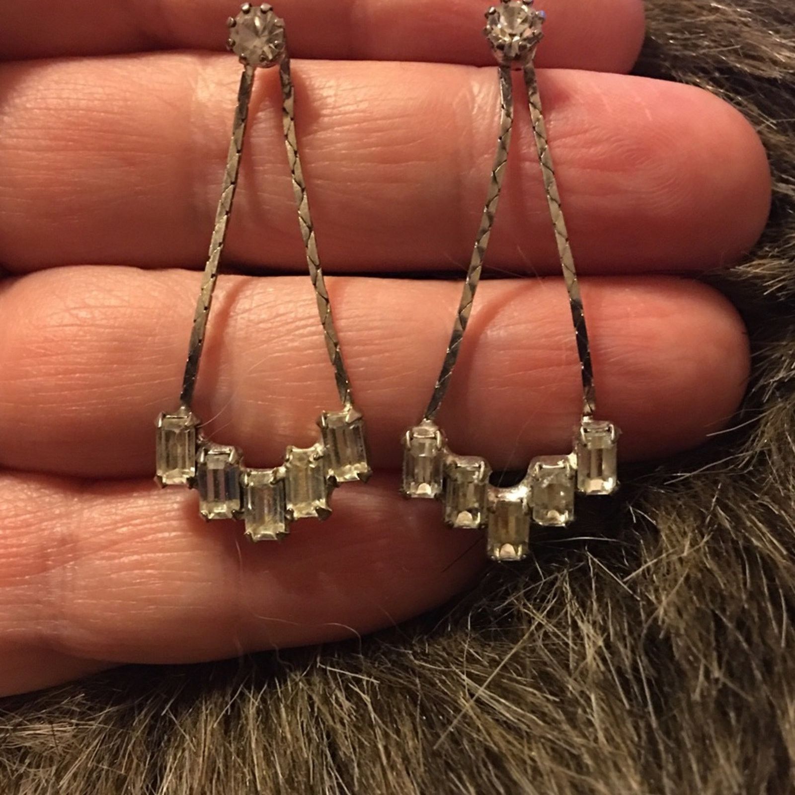 Vintage Vintage silver chain rhinestone dangle earrings Size ONE SIZE - 3 Thumbnail