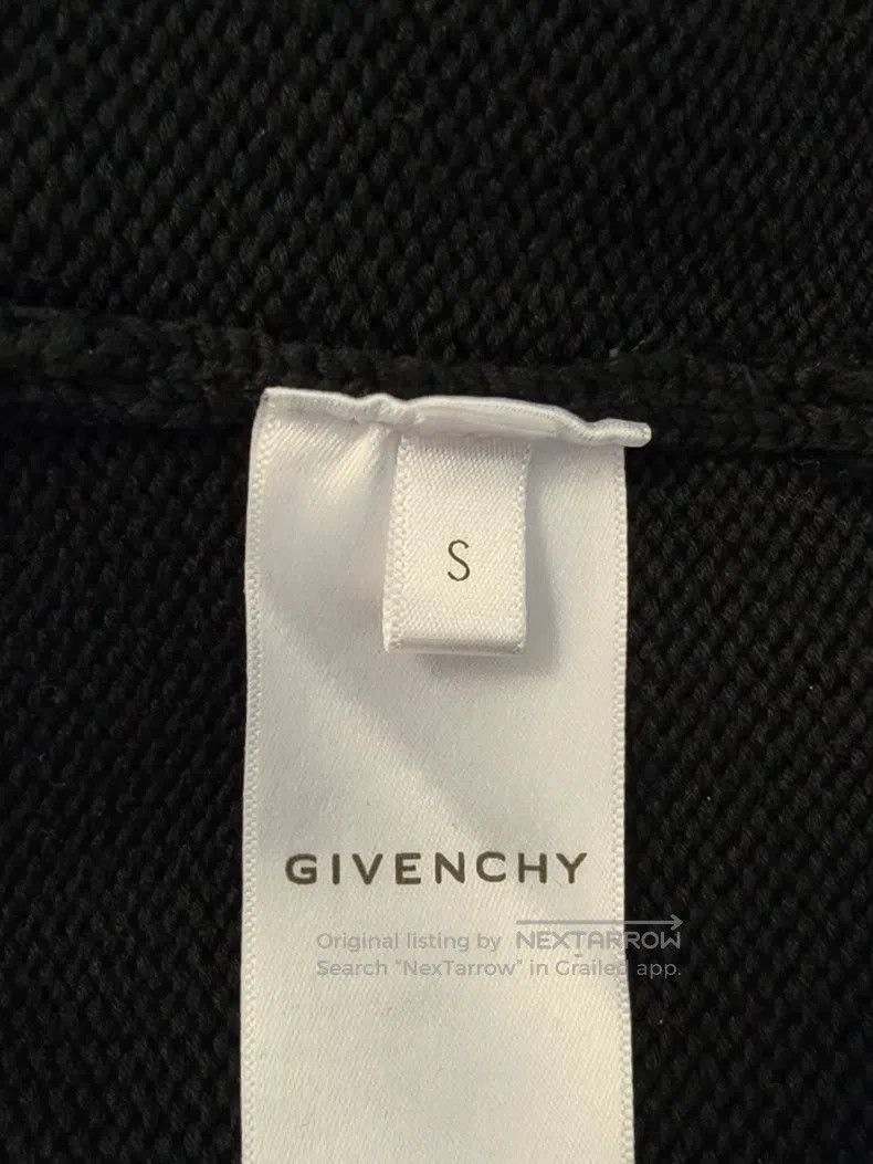 Givenchy Givenchy Gingham Letter Printed Knit Sweater Size US S / EU 44-46 / 1 - 4 Thumbnail
