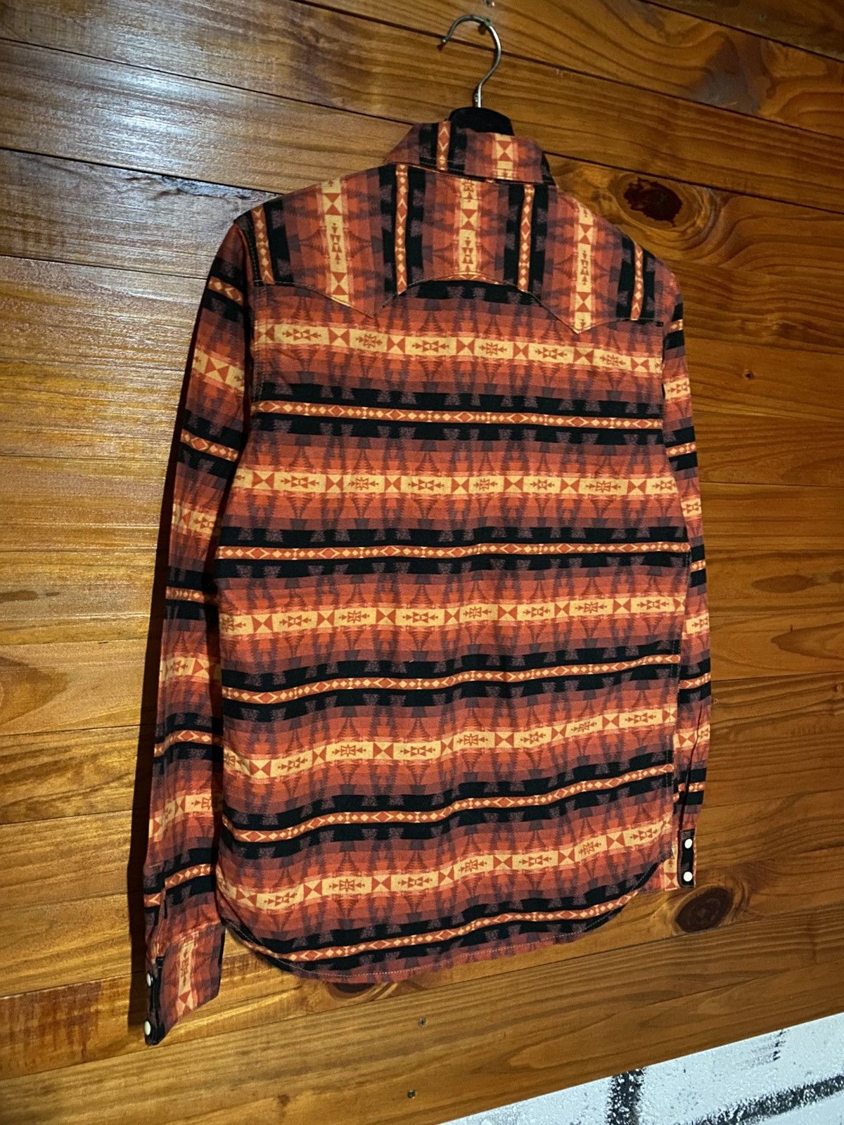 URBAN RESEARCH DOORS Urban Research DOORS Tribal Pattern Cotton Shirt Japanese Size US S / EU 44-46 / 1 - 9 Thumbnail