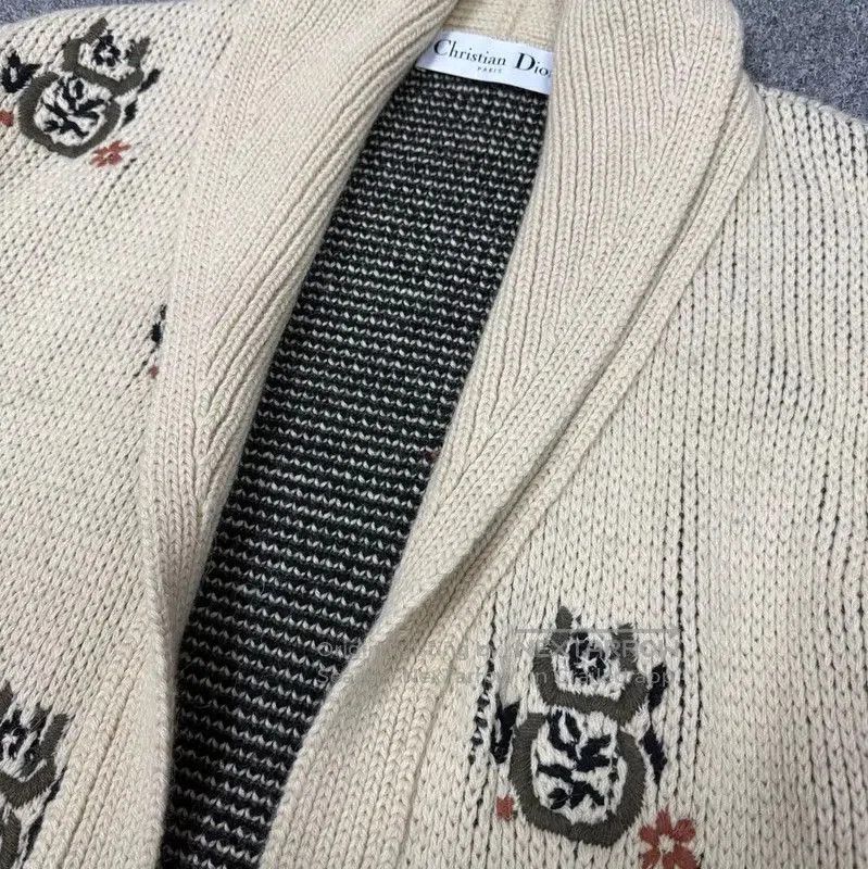 Dior Dior Women's Cream Wool Cardigan . Size XS / US 0-2 / IT 36-38 - 3 Thumbnail