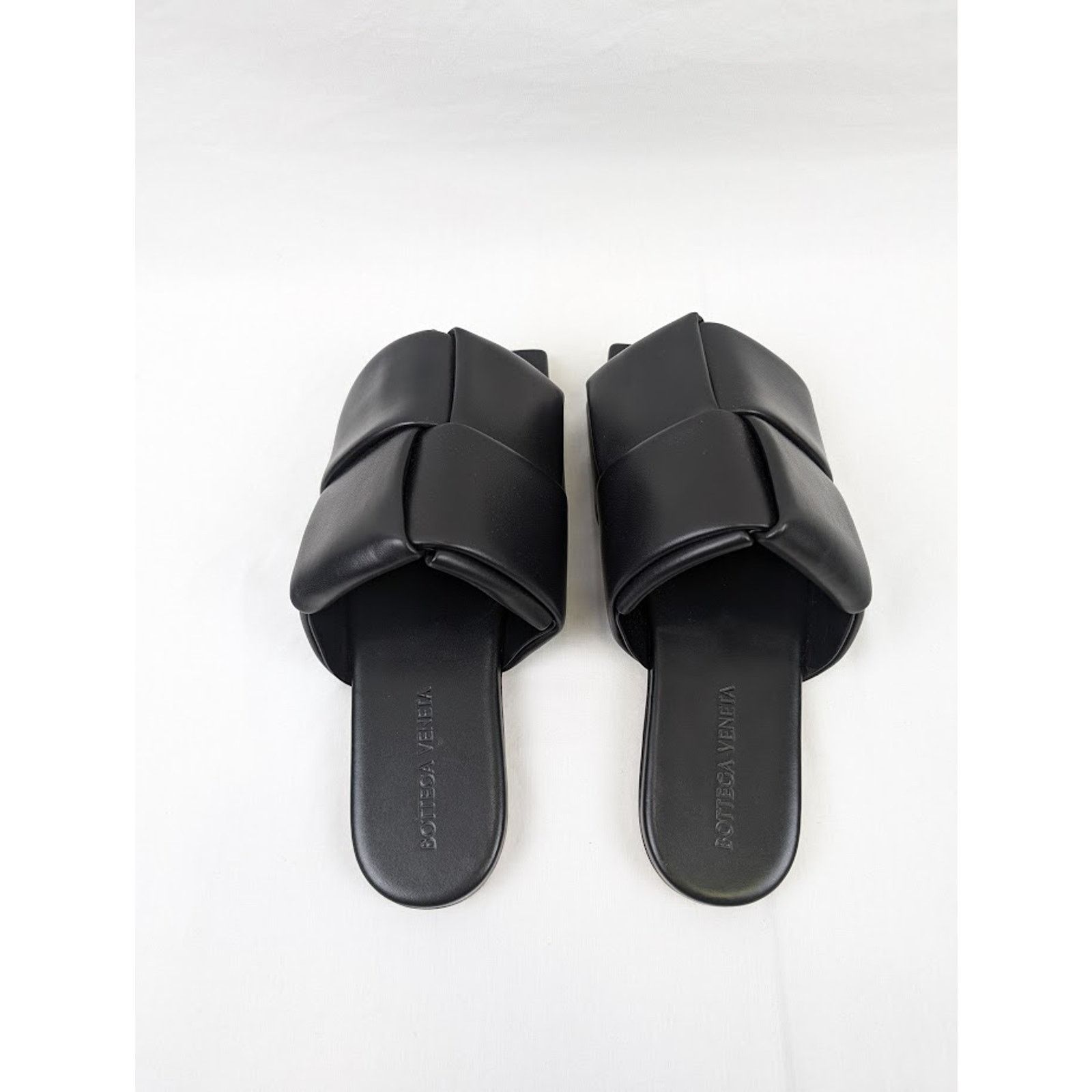 Bottega Veneta o1rshd1 Nappa Lagoon Leather Sandals in Black Size US 10 / EU 43 - 17 Thumbnail